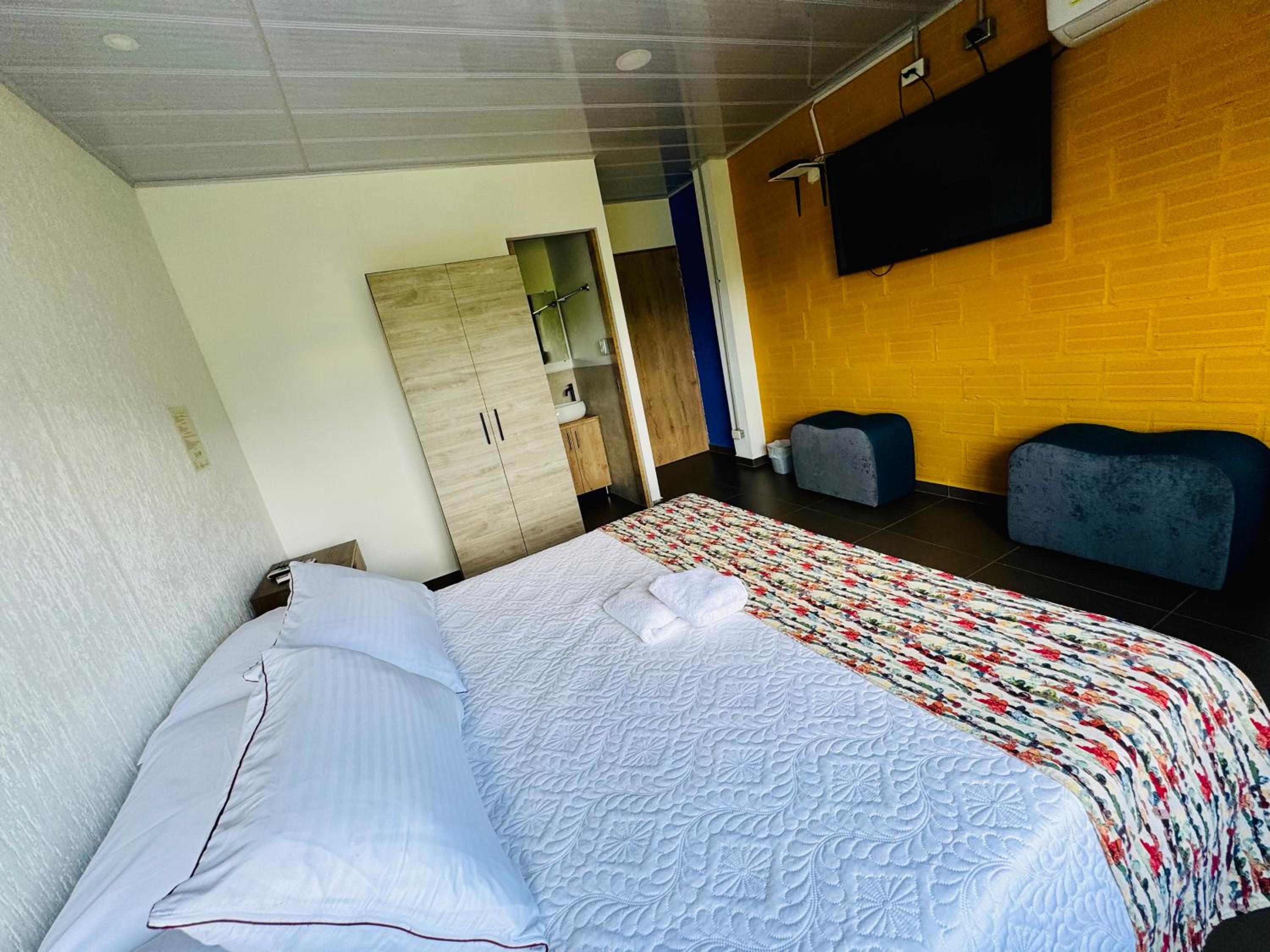 Hostal Bon Hábitat