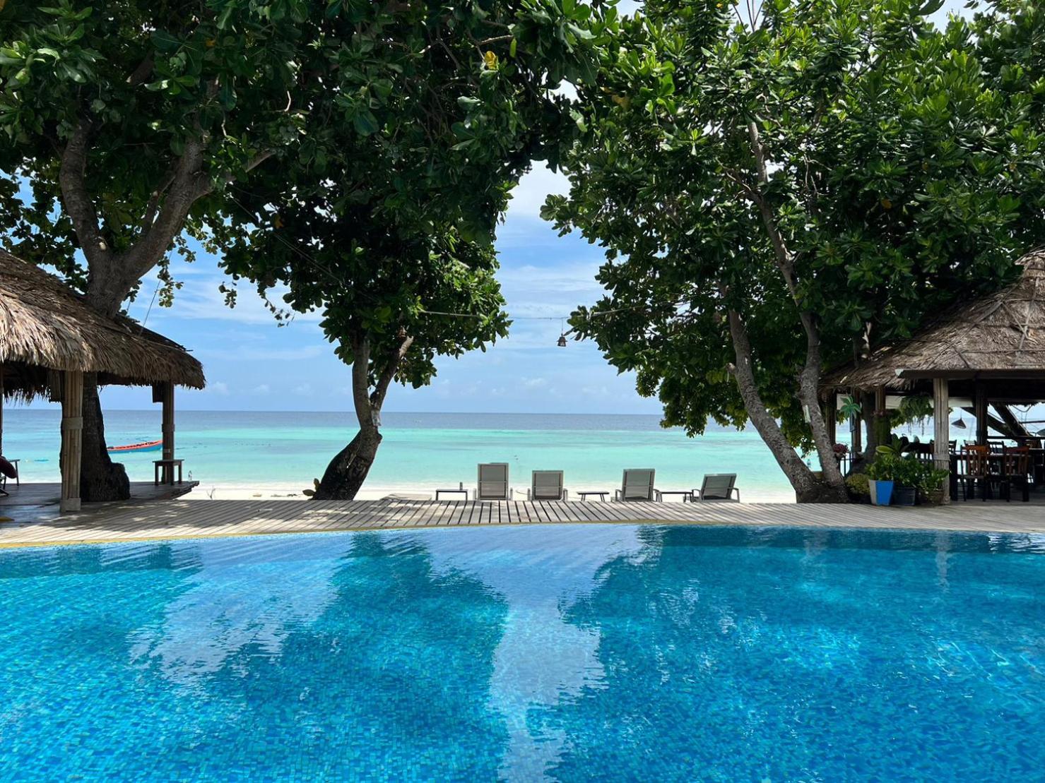 Dong Talay Lipe Beach Resort