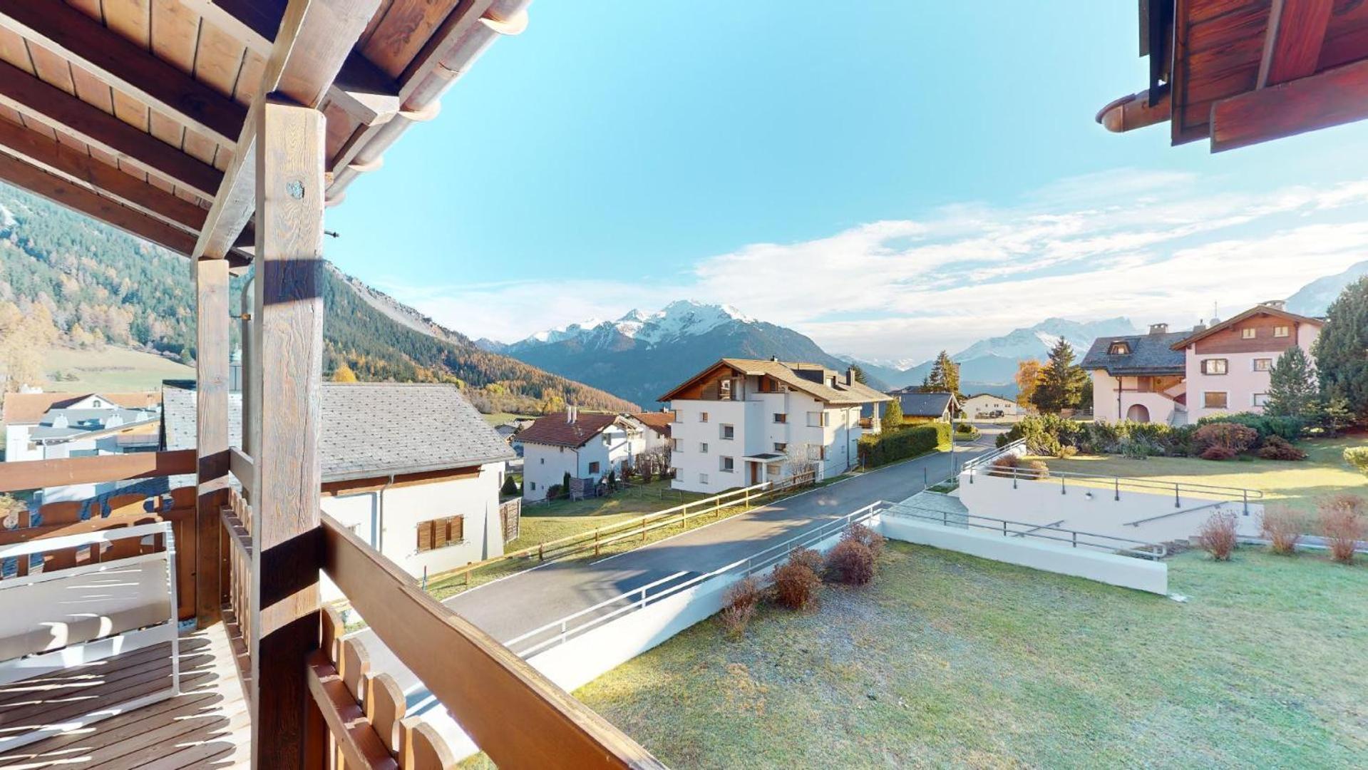 Chalet-style maisonette with mountain view