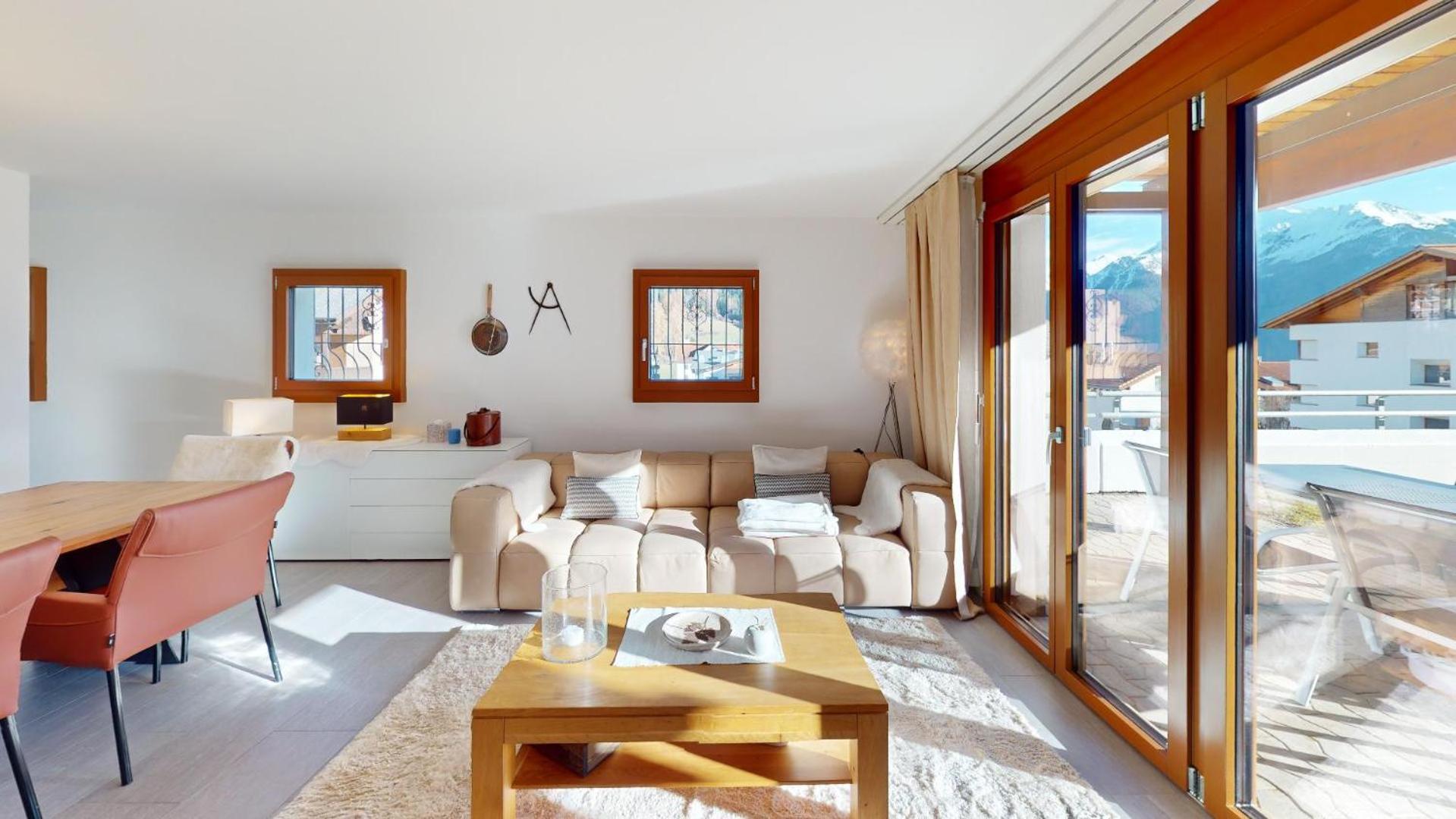 Chalet-style maisonette with mountain view