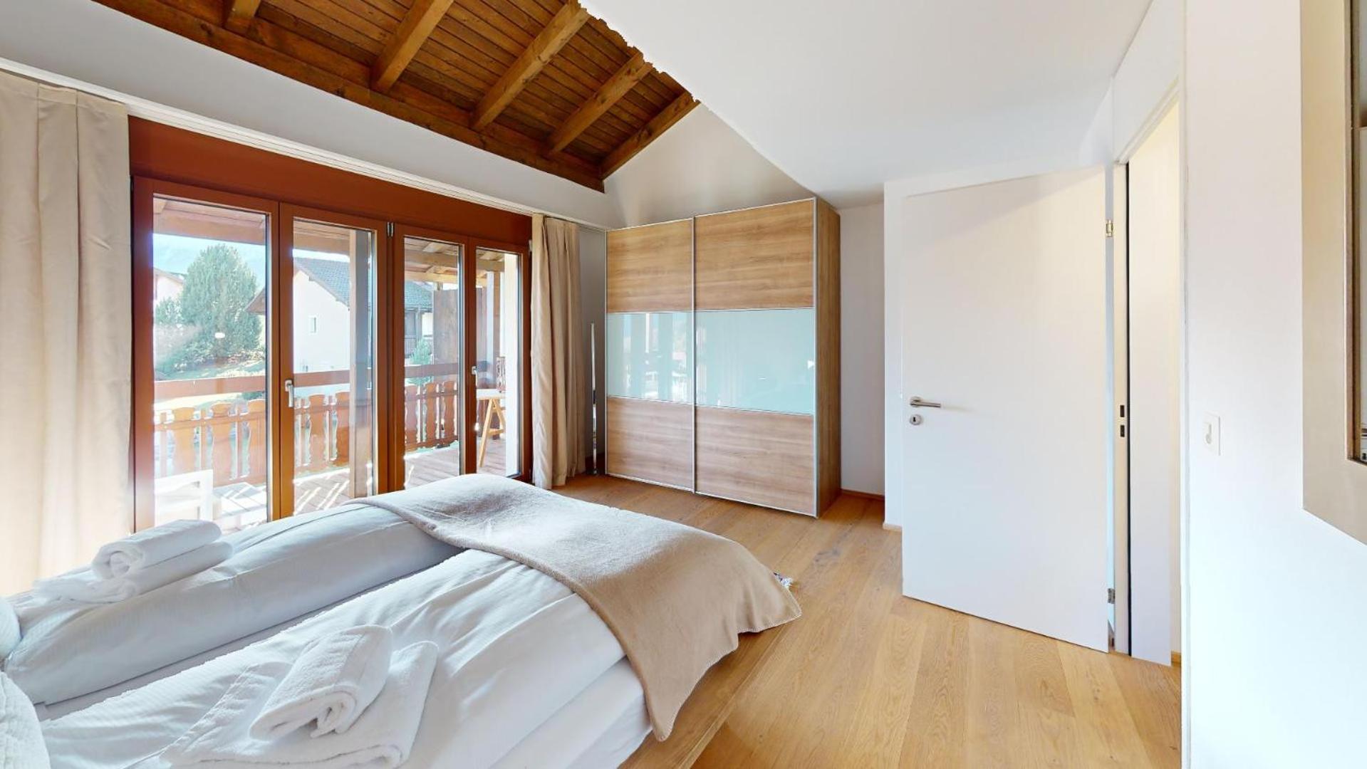 Chalet-style maisonette with mountain view