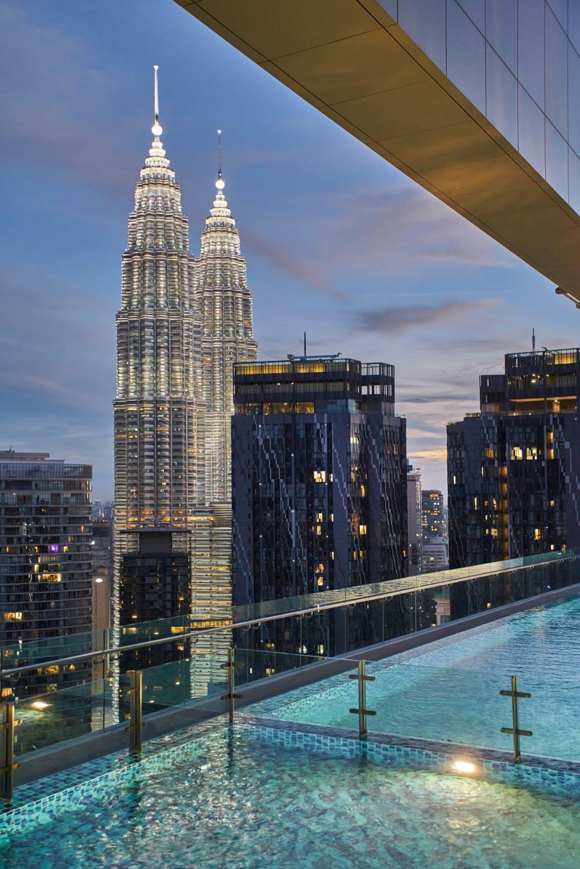 Royce Residence KLCC, Kuala Lumpur City Center, COBNB