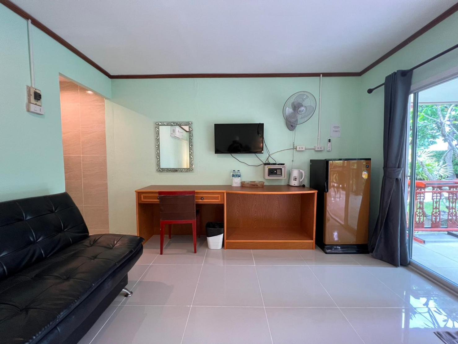 Dong Talay Lipe Beach Resort