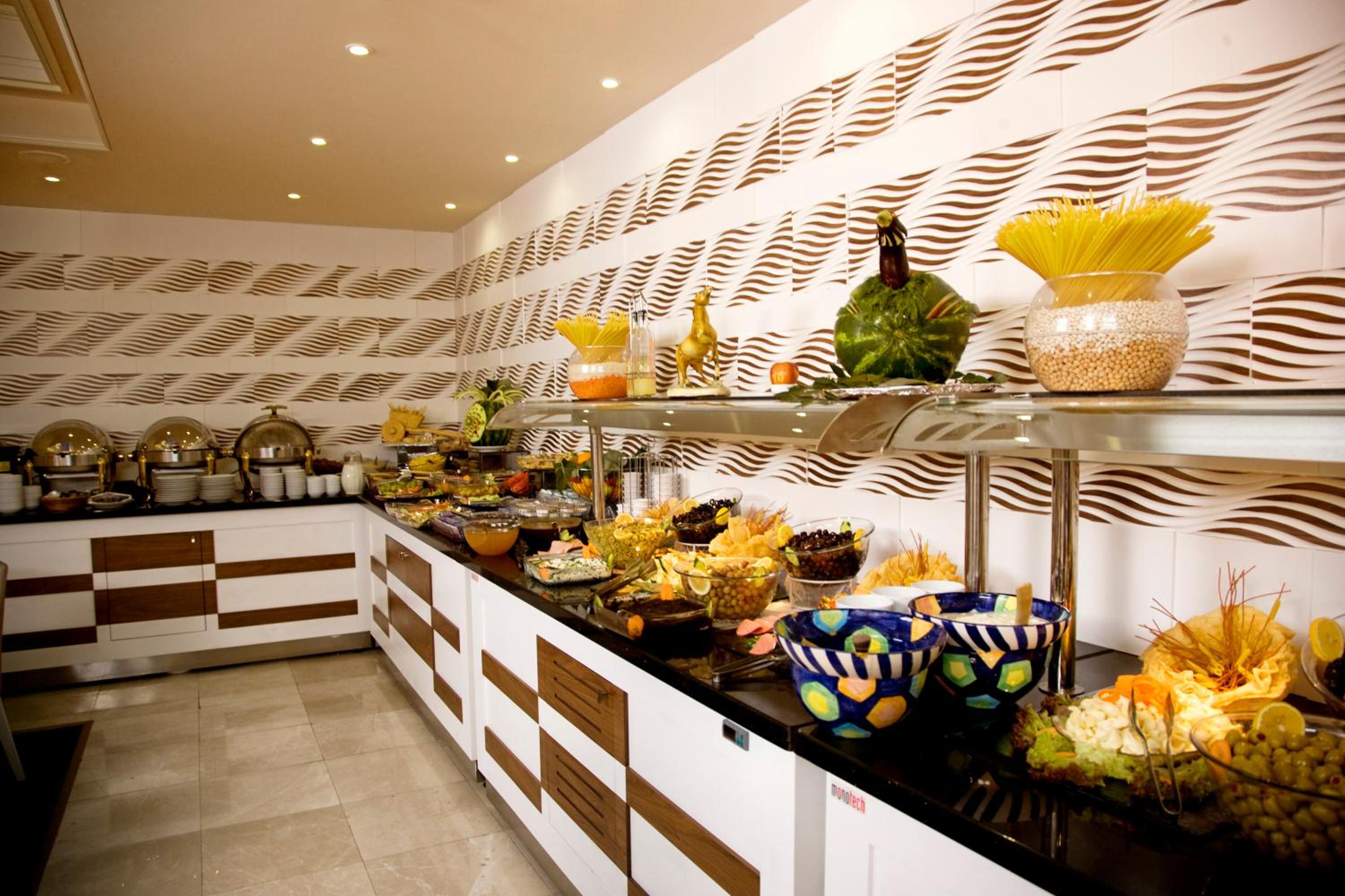 Darkhill Otel - Image 45