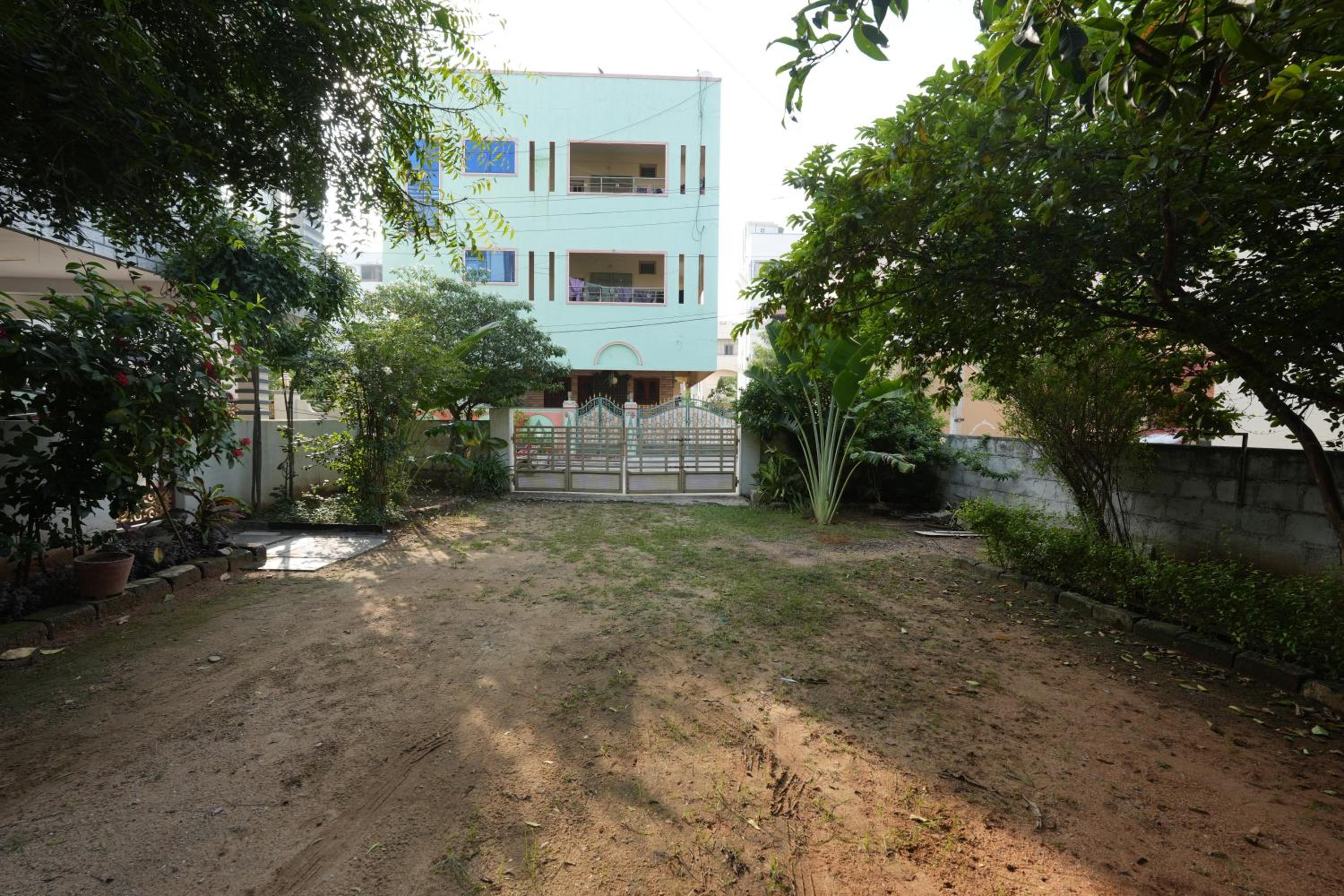 Paradise villas - duplex 5bhk - A Golden Group Of Premium Home Stays - tirupati view 2