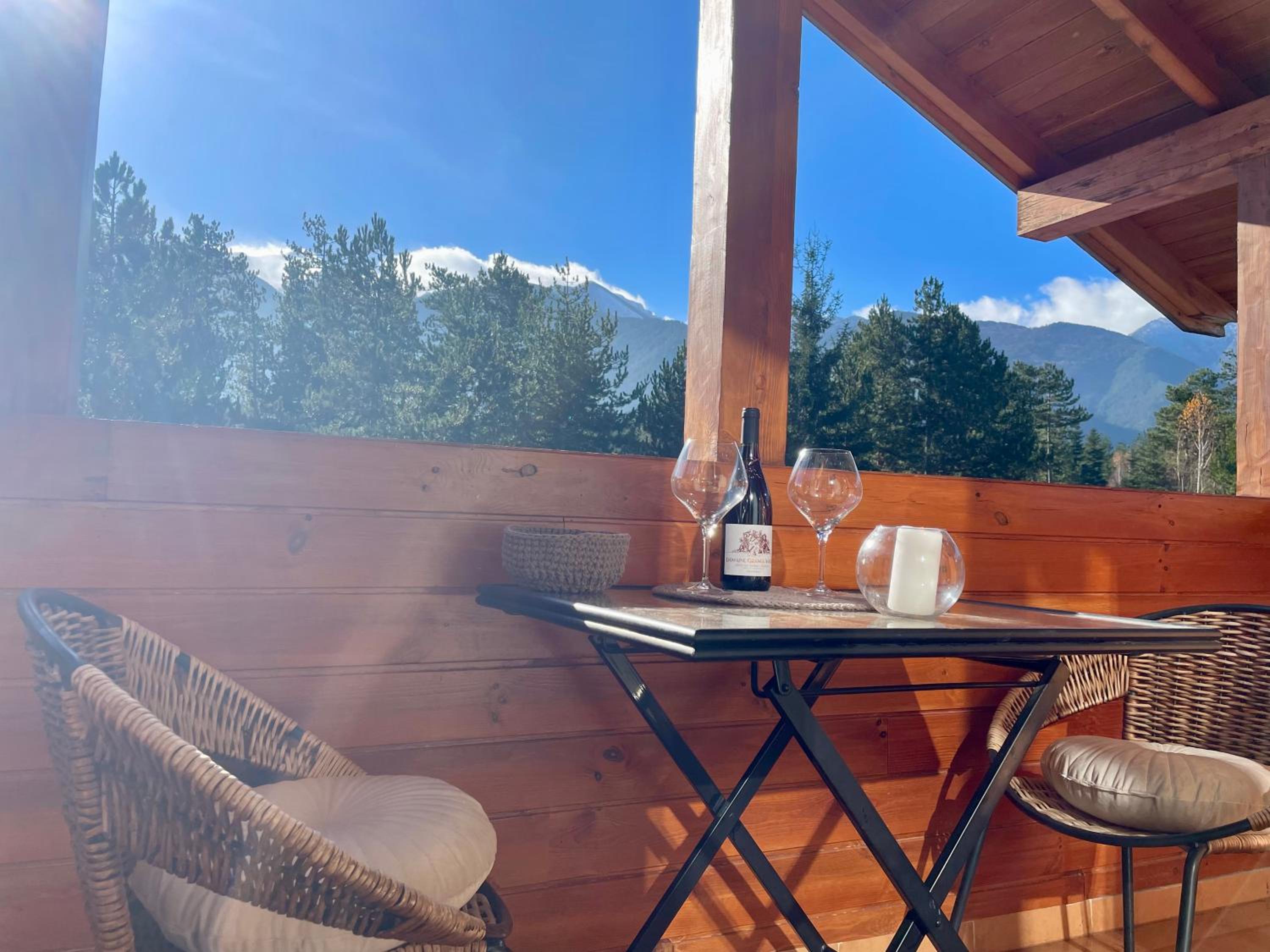 Spacious penthouse chalet apartment in Pirin Golf and Country Club