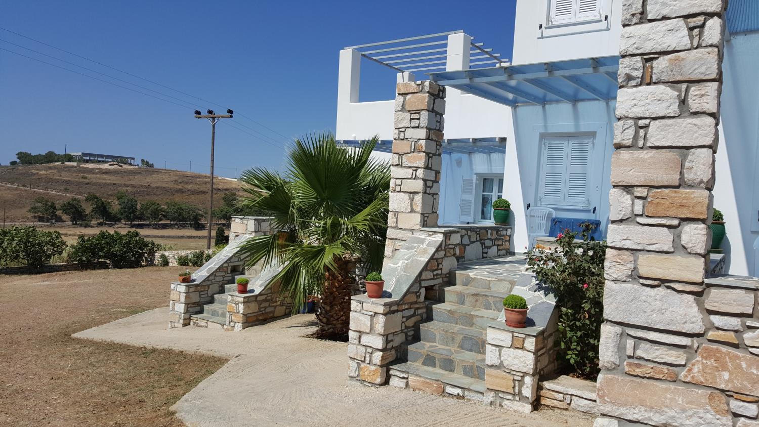 Panorama studios in PisoLivadi view 5