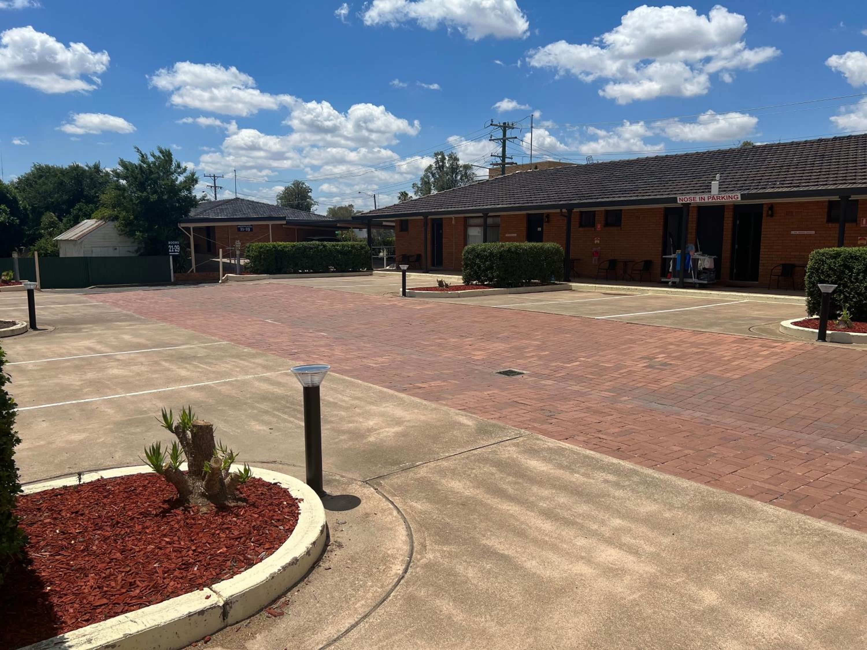 Adelong Motel