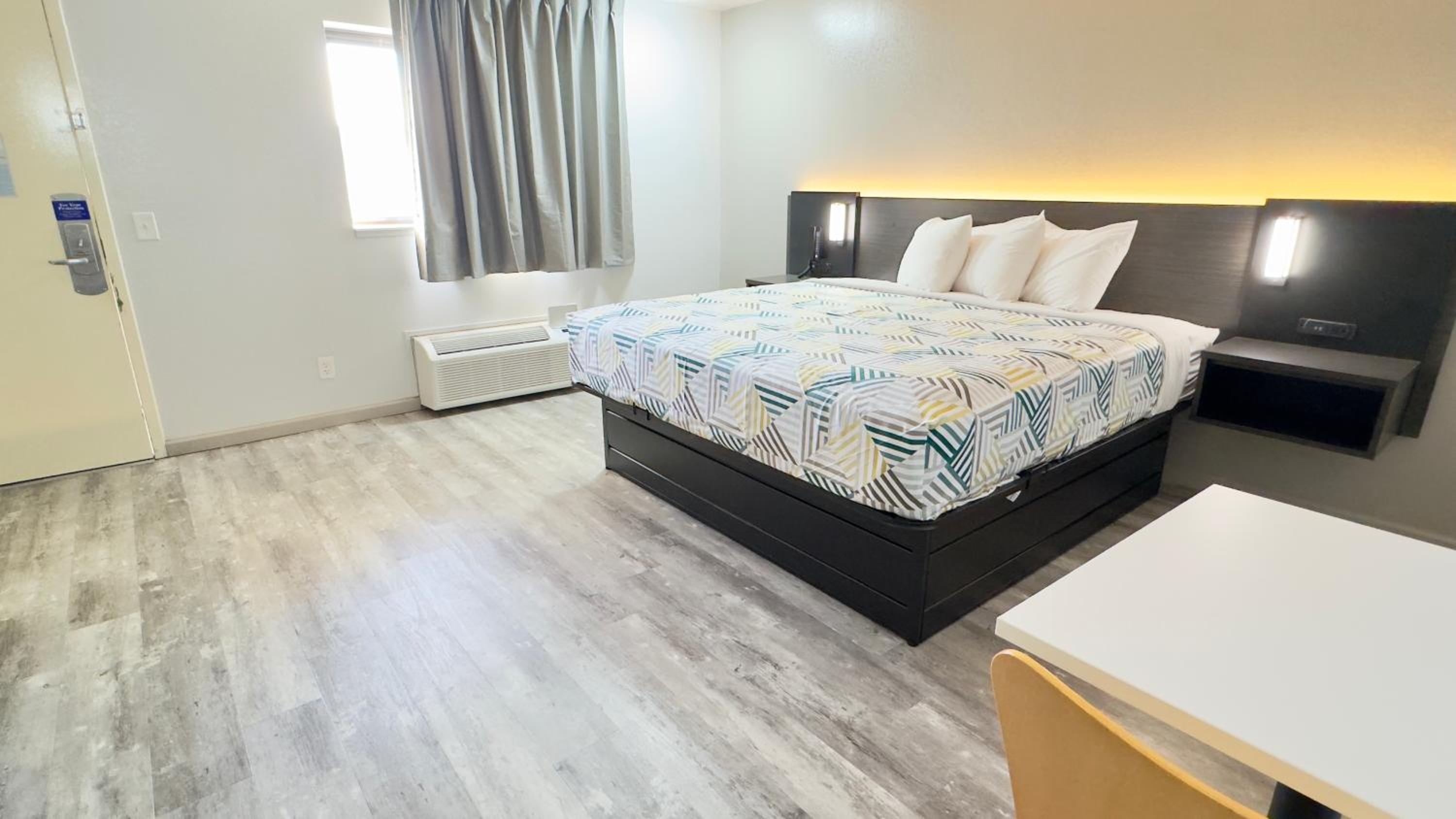Dyersburg Vacations - Motel 6-Dyersburg, TN - Property Image 7