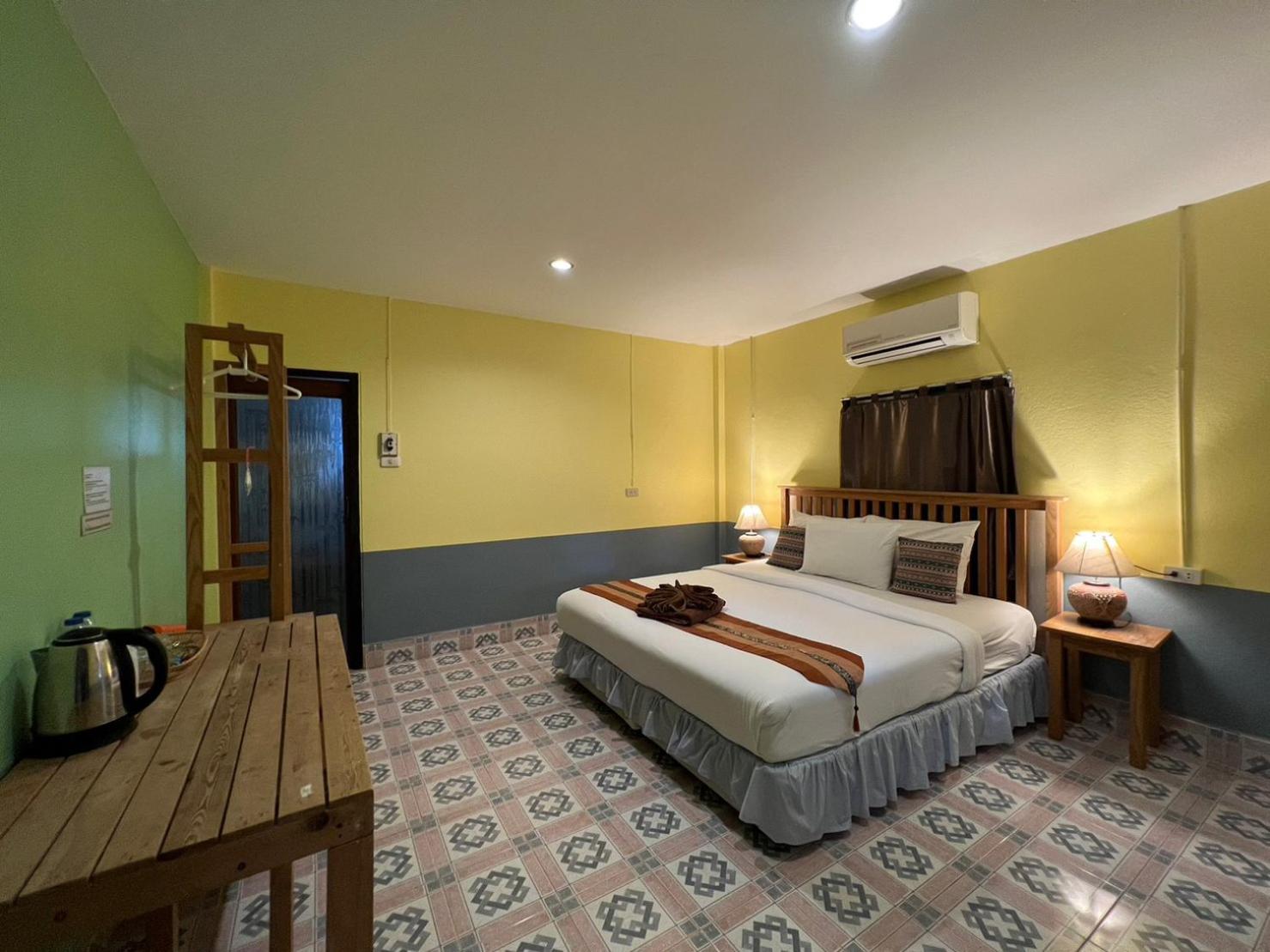 Dong Talay Lipe Beach Resort