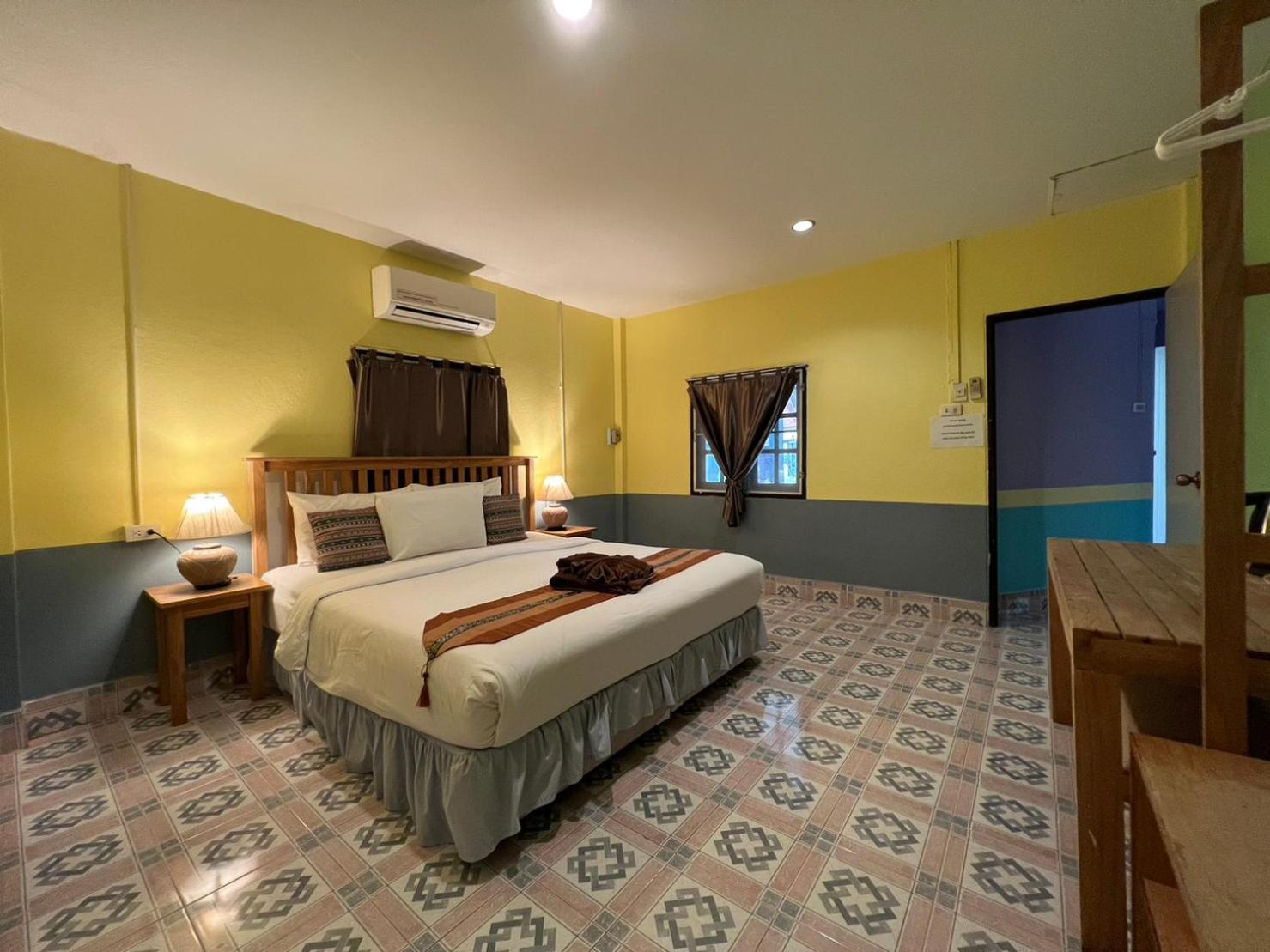 Dong Talay Lipe Beach Resort