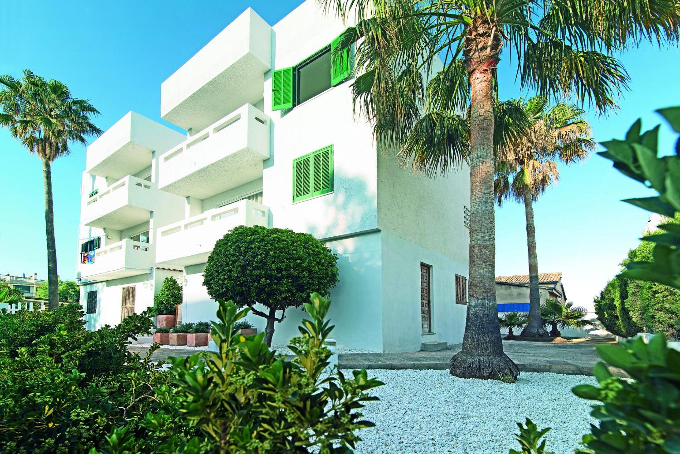 Cabot Sivella Apartments