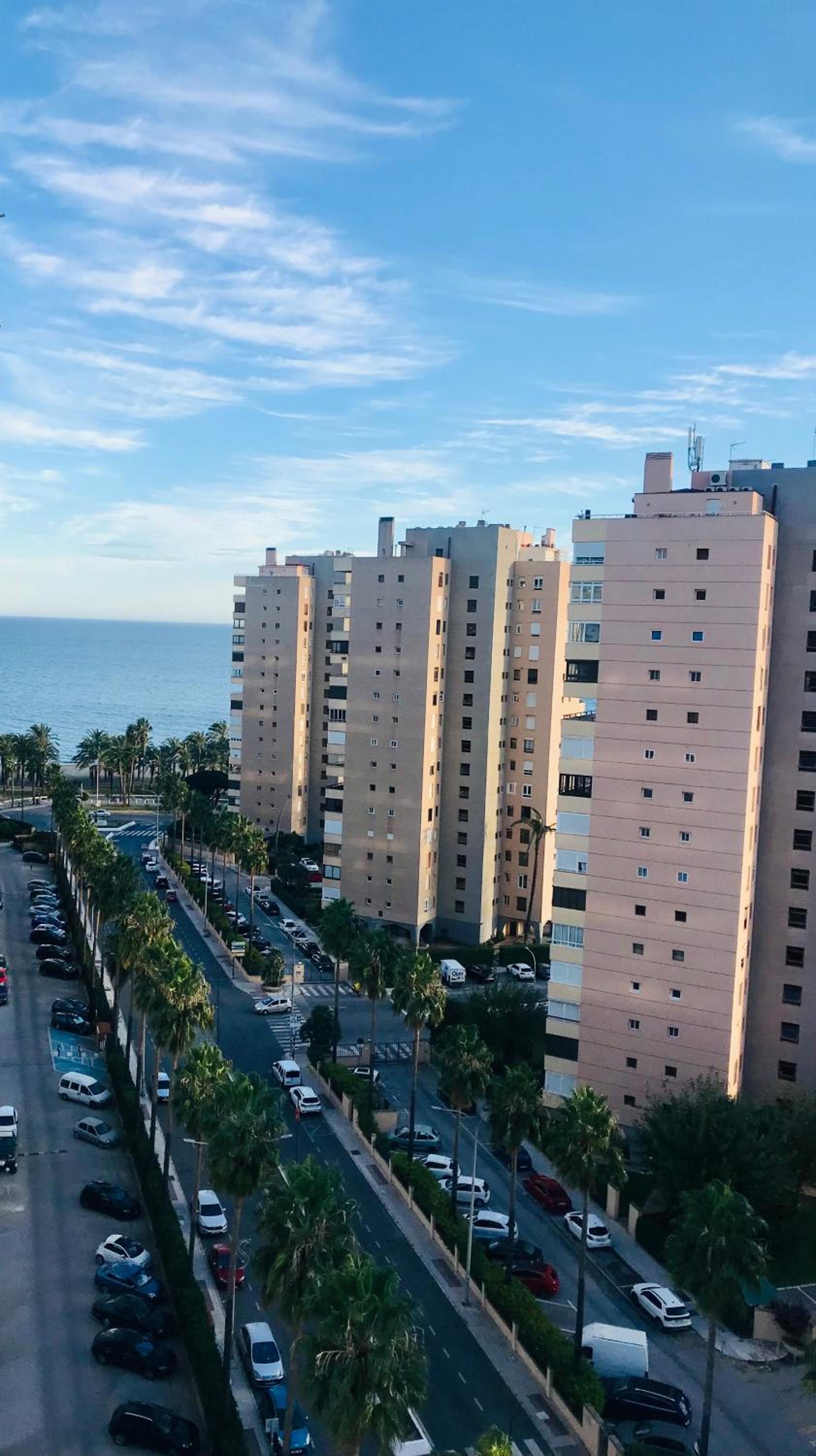 Apartamento frente al mar TORRES DE PLAYAMAR en Torremolinos
