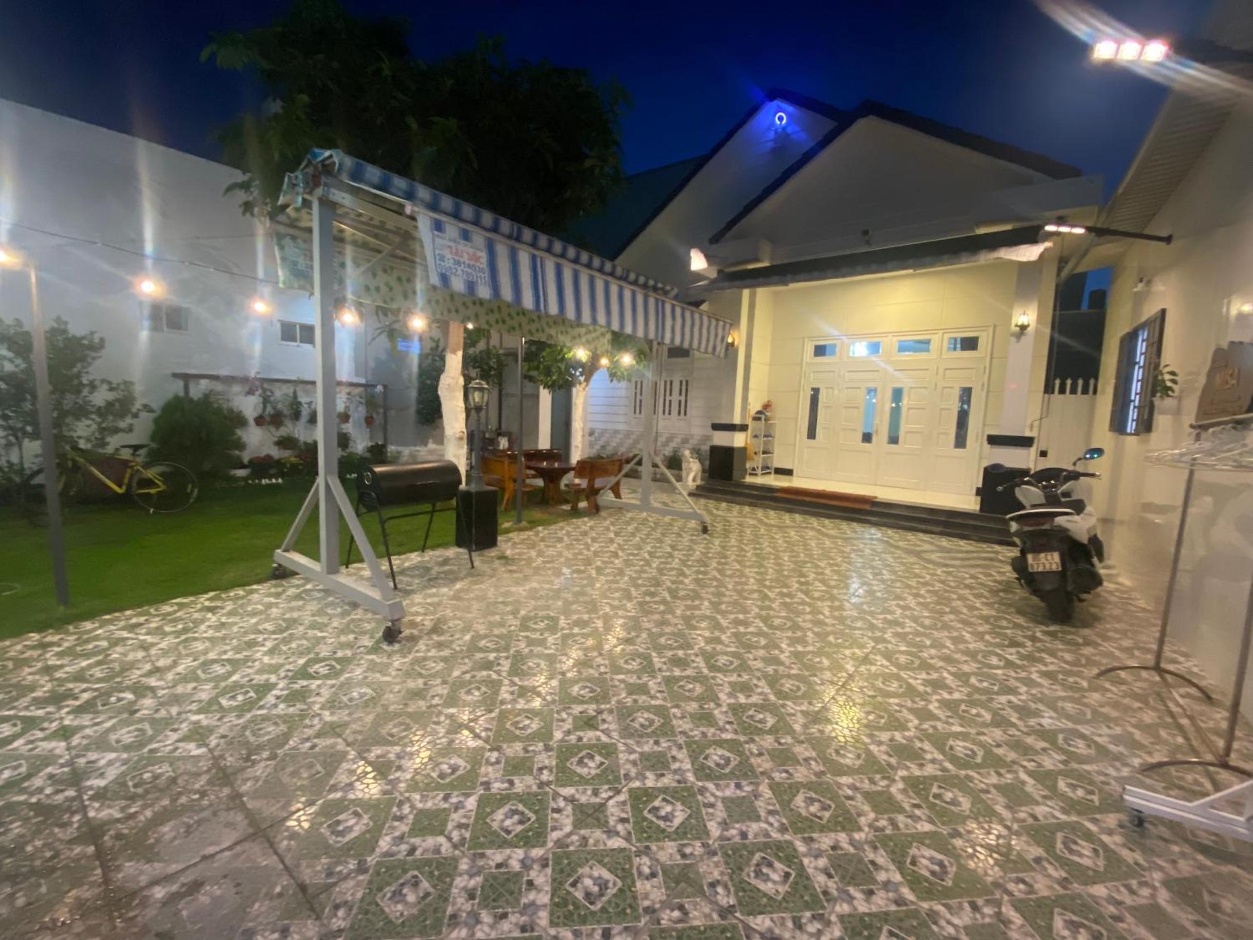 Villa sân vườn Misa