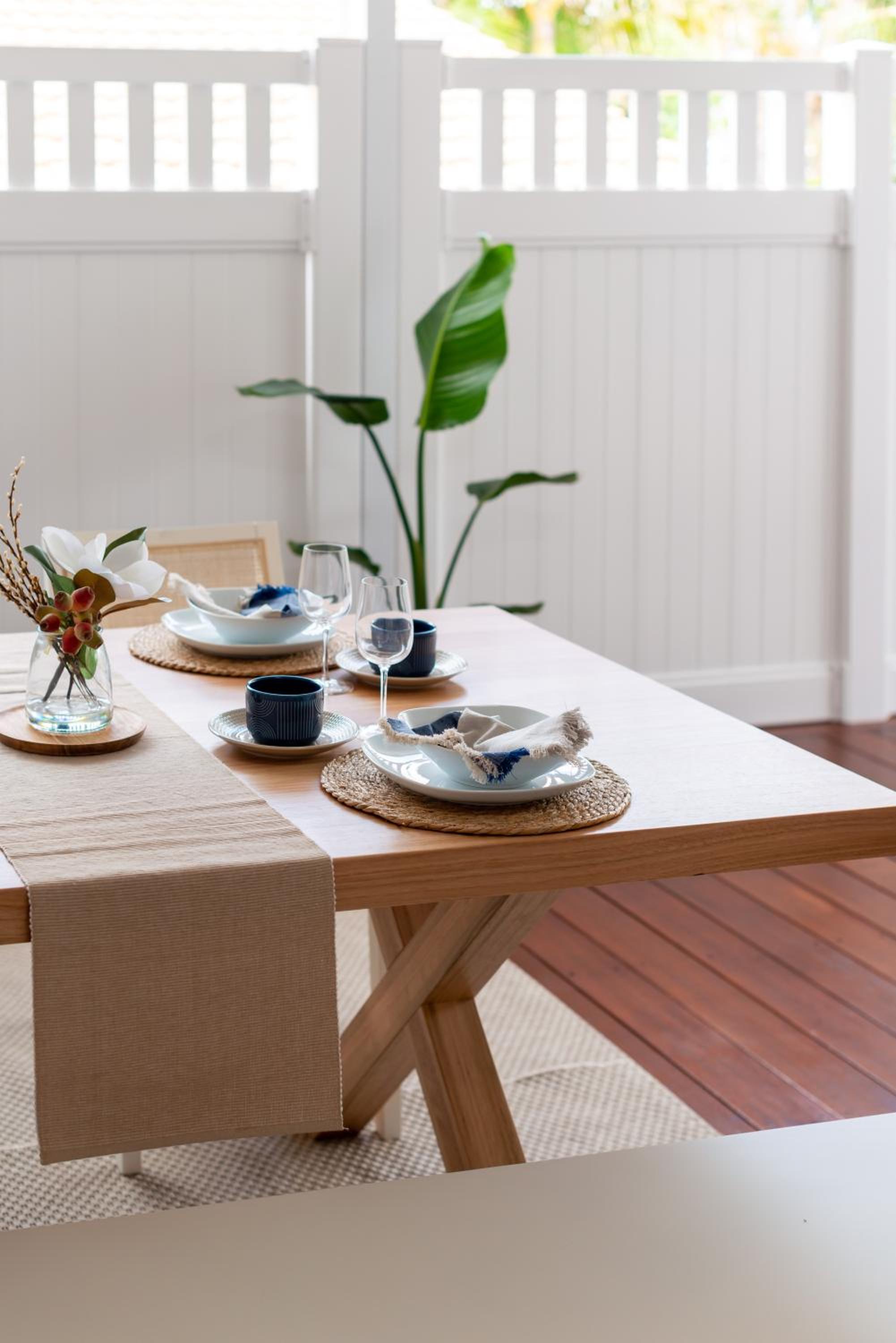 The Elements l Fire l 4 Stunning Apartments each with Private Outdoor Dining l Walk to the Beach l Family Friendly l Wifi l Netflix l Outdoor Shower l Comm