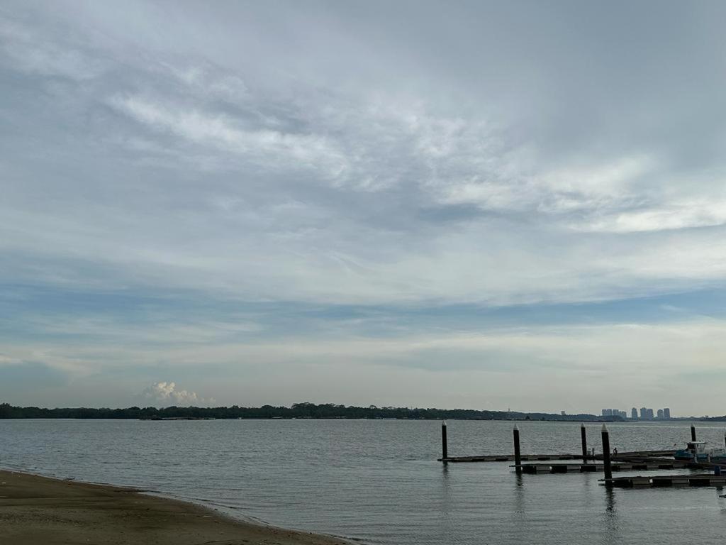 Dangabay 2bedroom Seaview Luxury Design Unit