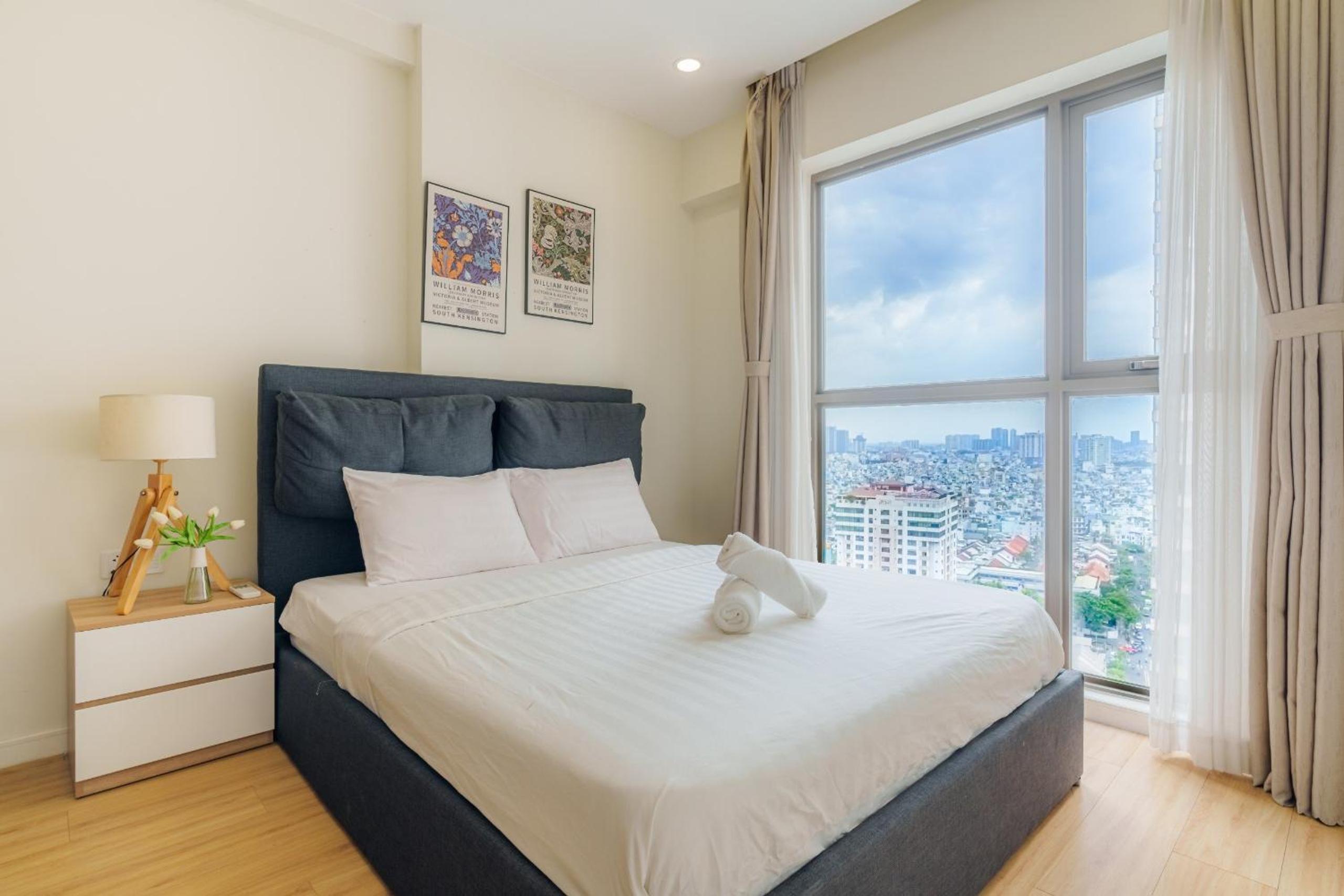 Millennium Luxury Apartment with Central location