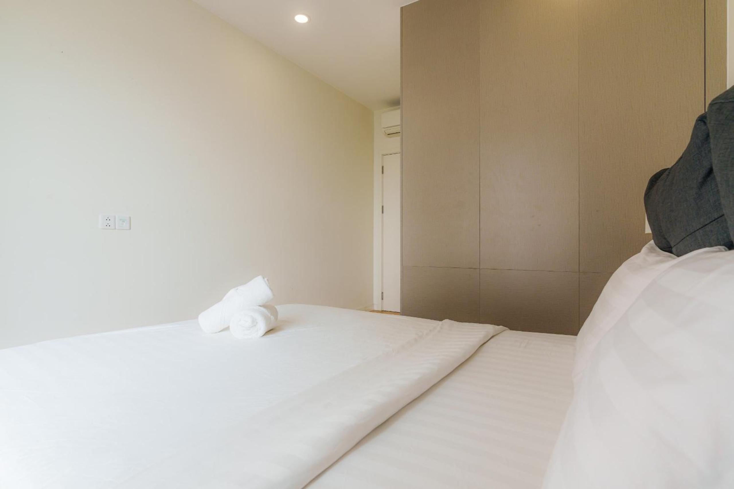 Millennium Luxury Apartment with Central location