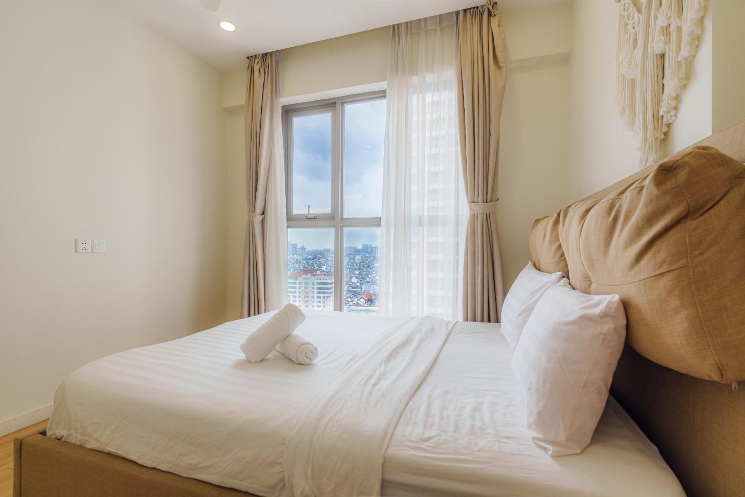 Millennium Luxury Apartment with Central location