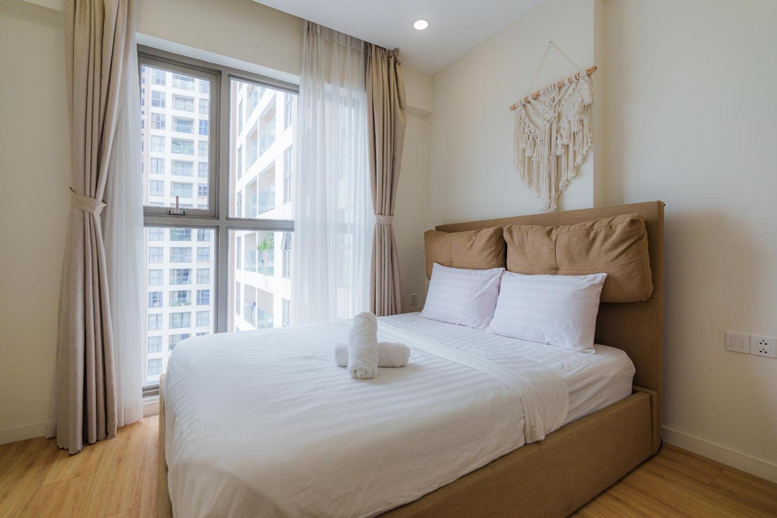 Millennium Luxury Apartment with Central location