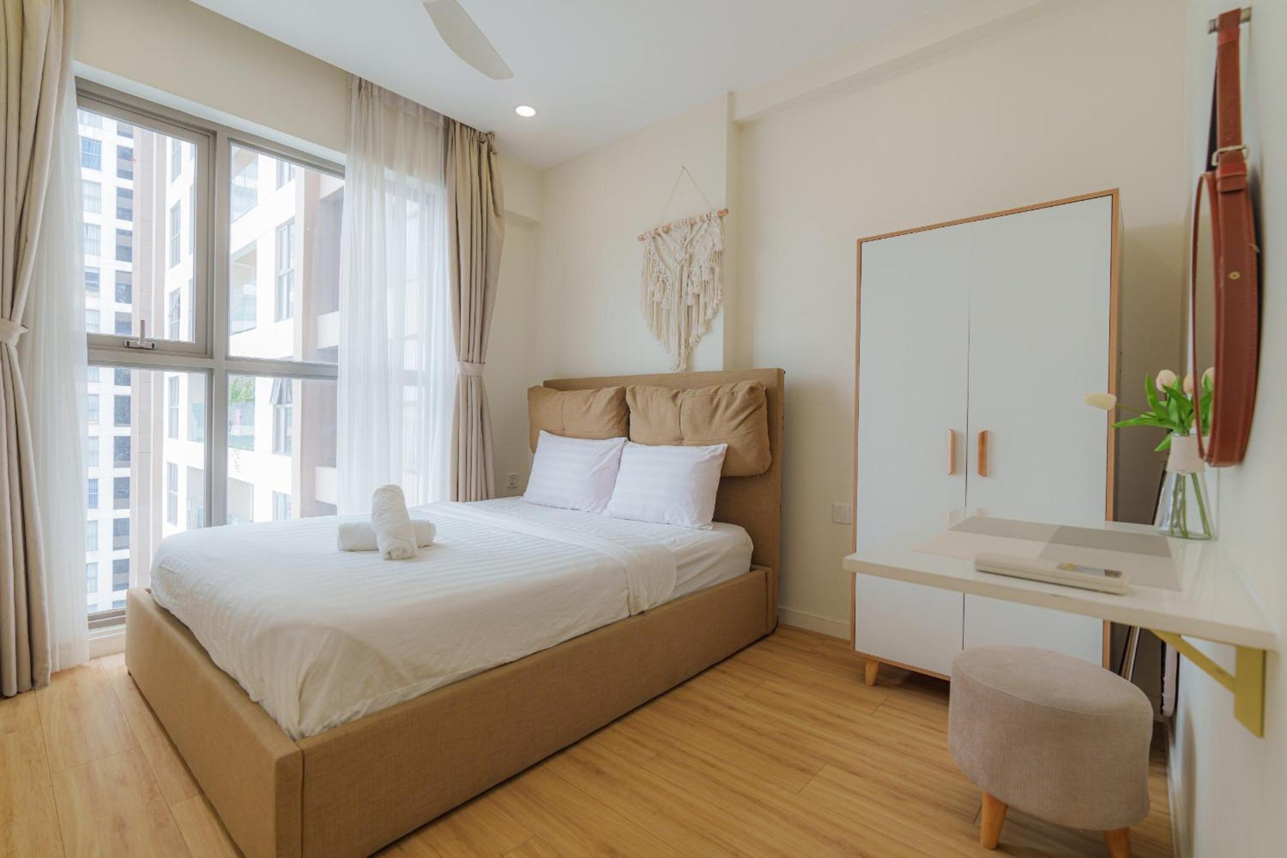 Millennium Luxury Apartment with Central location