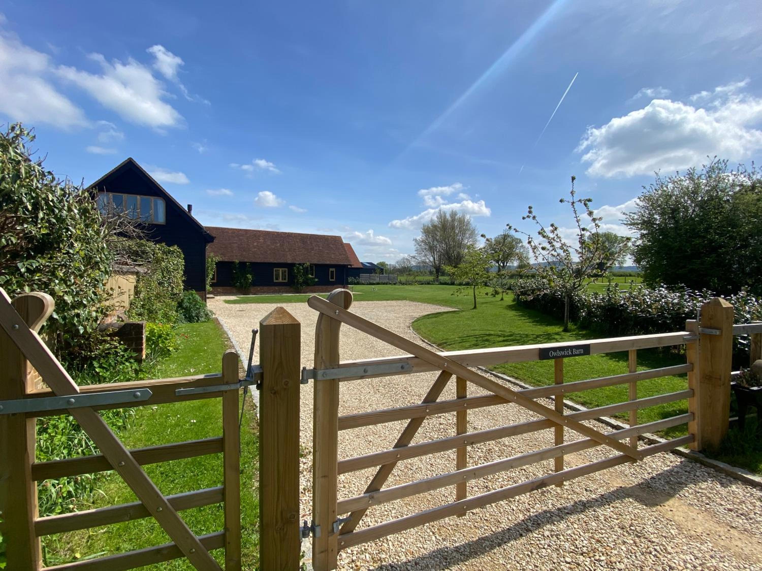 Beautiful country barn with hot tub and amazing views view 5