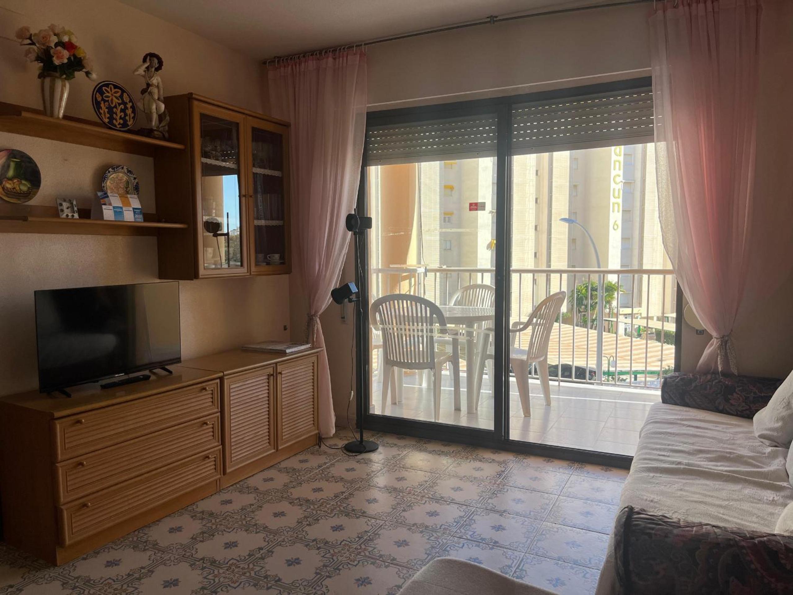 Atenas Solo Familias Serviplaya