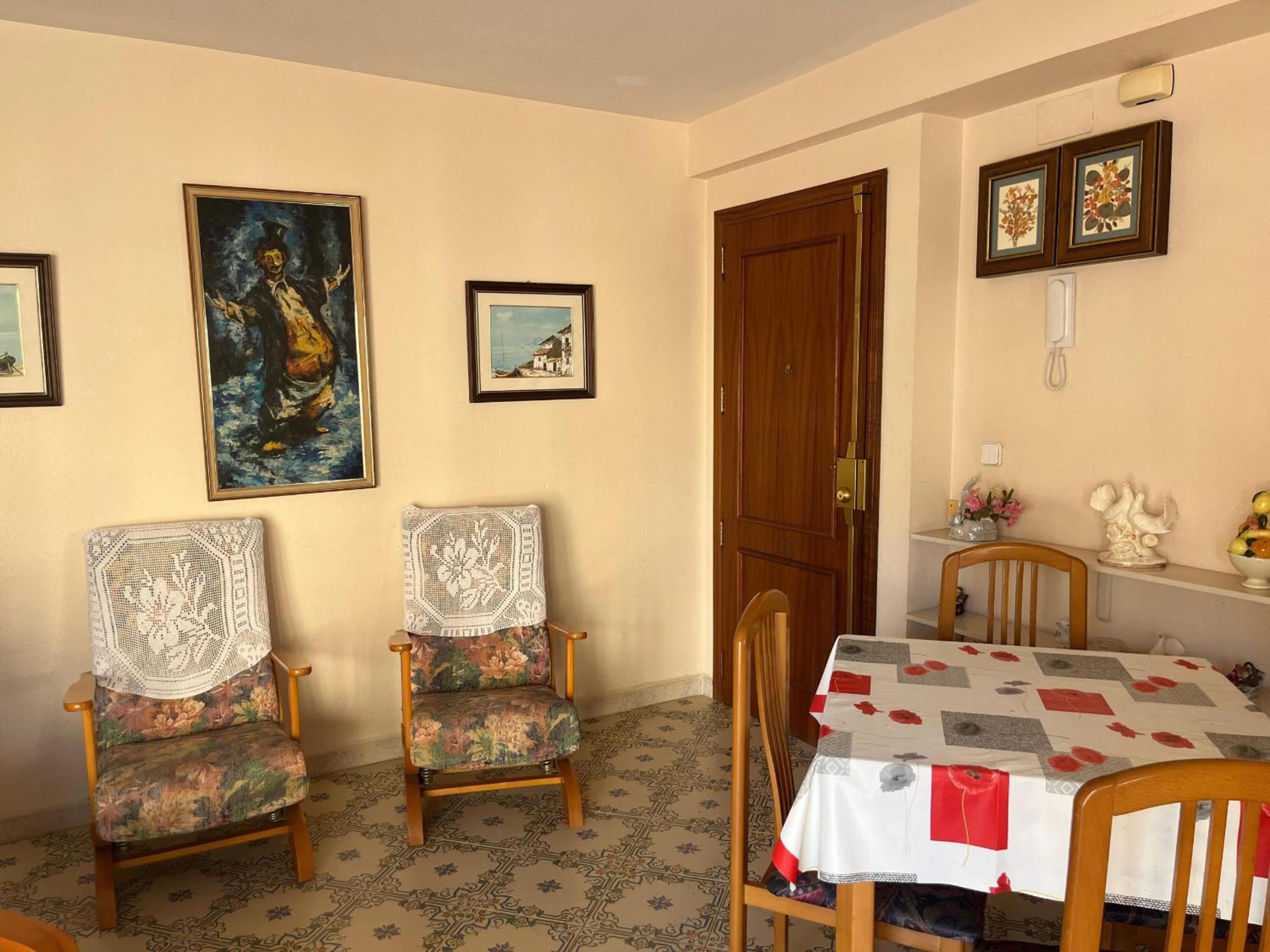 Atenas Solo Familias Serviplaya
