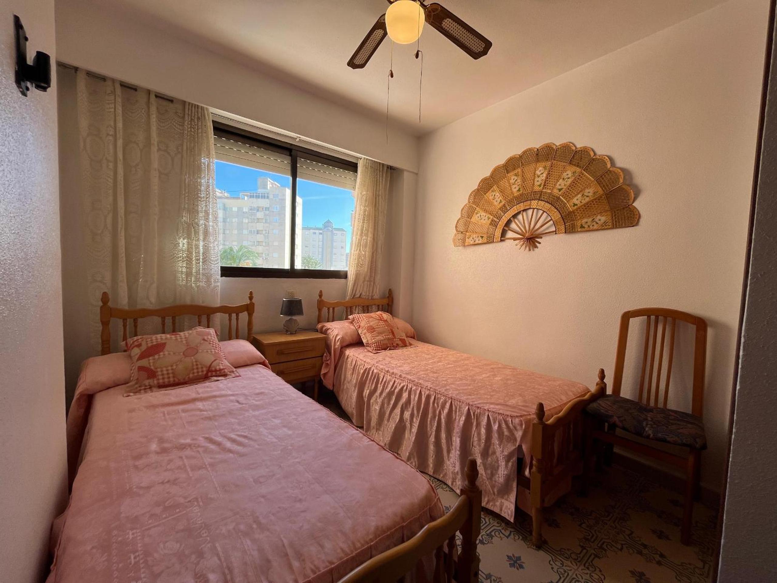 Atenas Solo Familias Serviplaya
