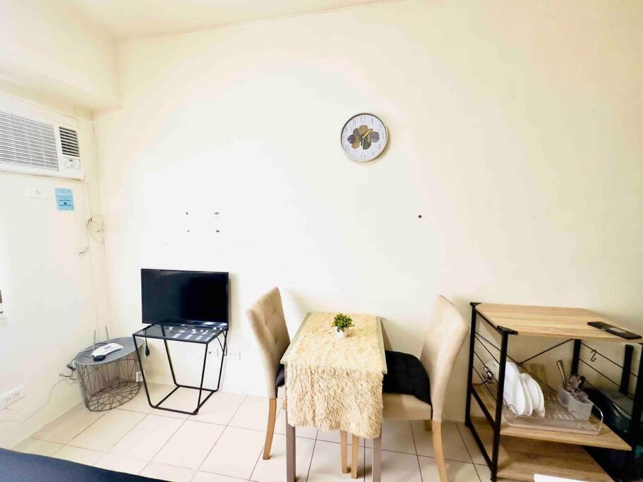 Modern style Condo with Unli Wifi and Netflix