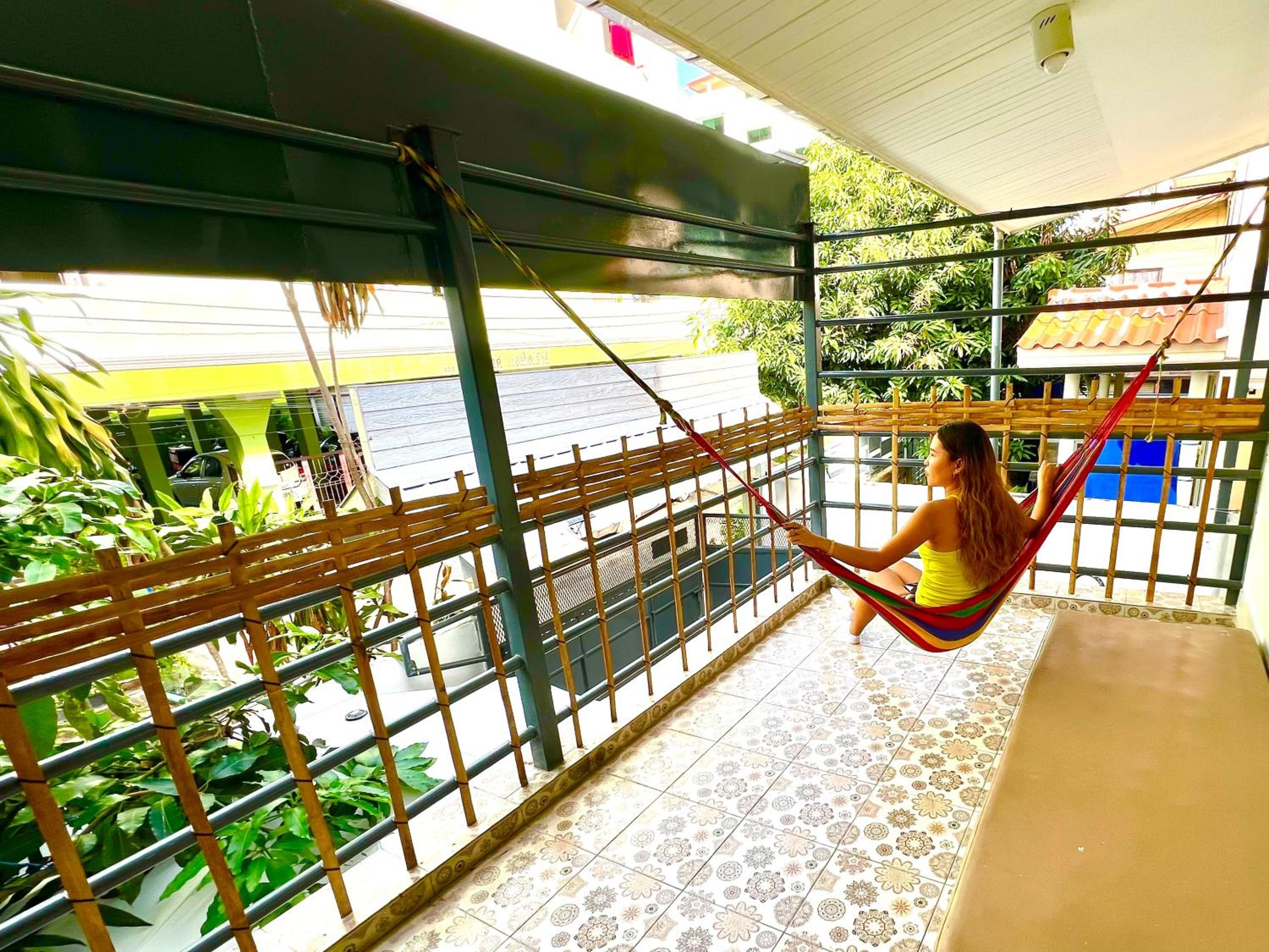 Getaway Villa Bangkok - 4 Bedroom,6 Beds and 5 Bathroom