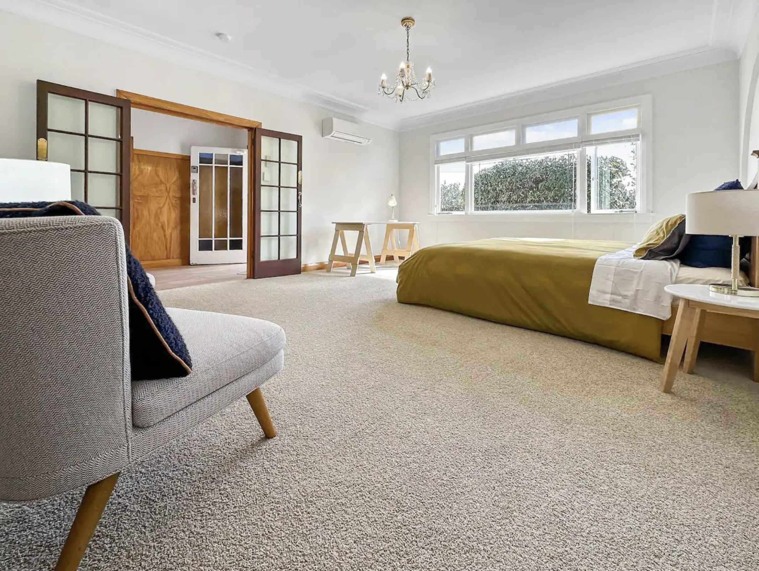 Tui Escape - 4 Bedroom Downstairs Villa Birkenhead view 4