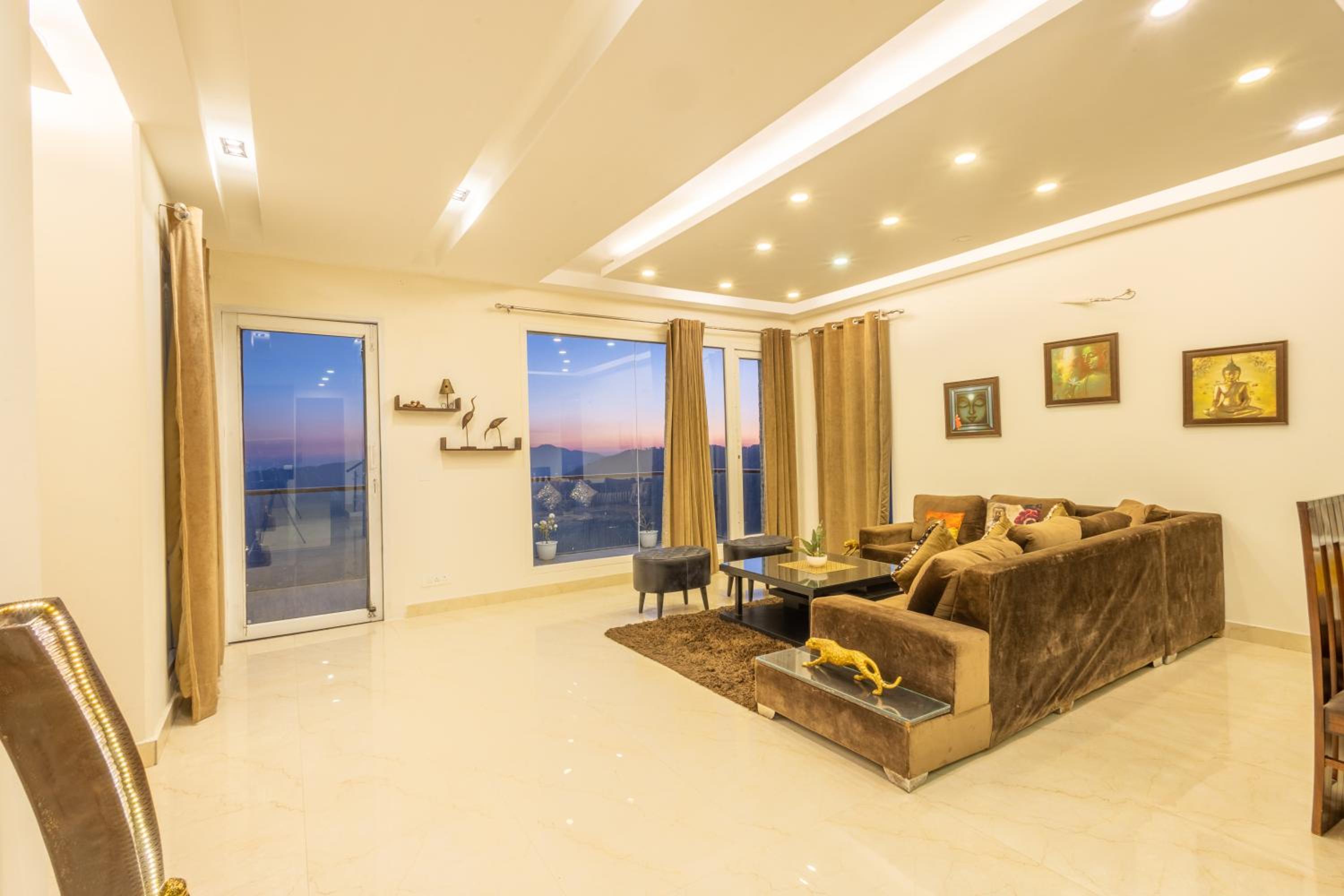 Hostie Imperial Chalet-3 BHK Mountain Villa, Chail view 5