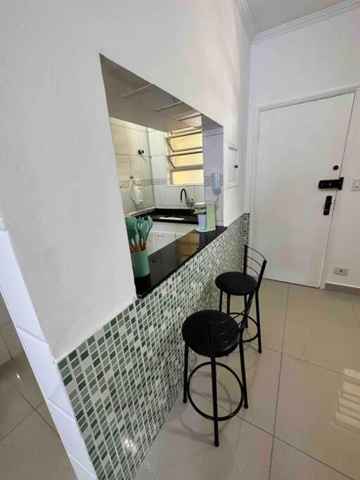 Apto 50m da praia Gonzaguinha São Vicente Edifício Estrela do Mar