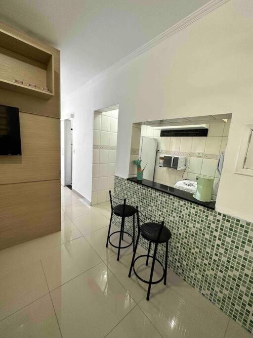 Apto 50m da praia Gonzaguinha São Vicente Edifício Estrela do Mar