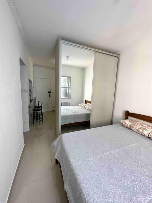 Apto 50m da praia Gonzaguinha São Vicente Edifício Estrela do Mar
