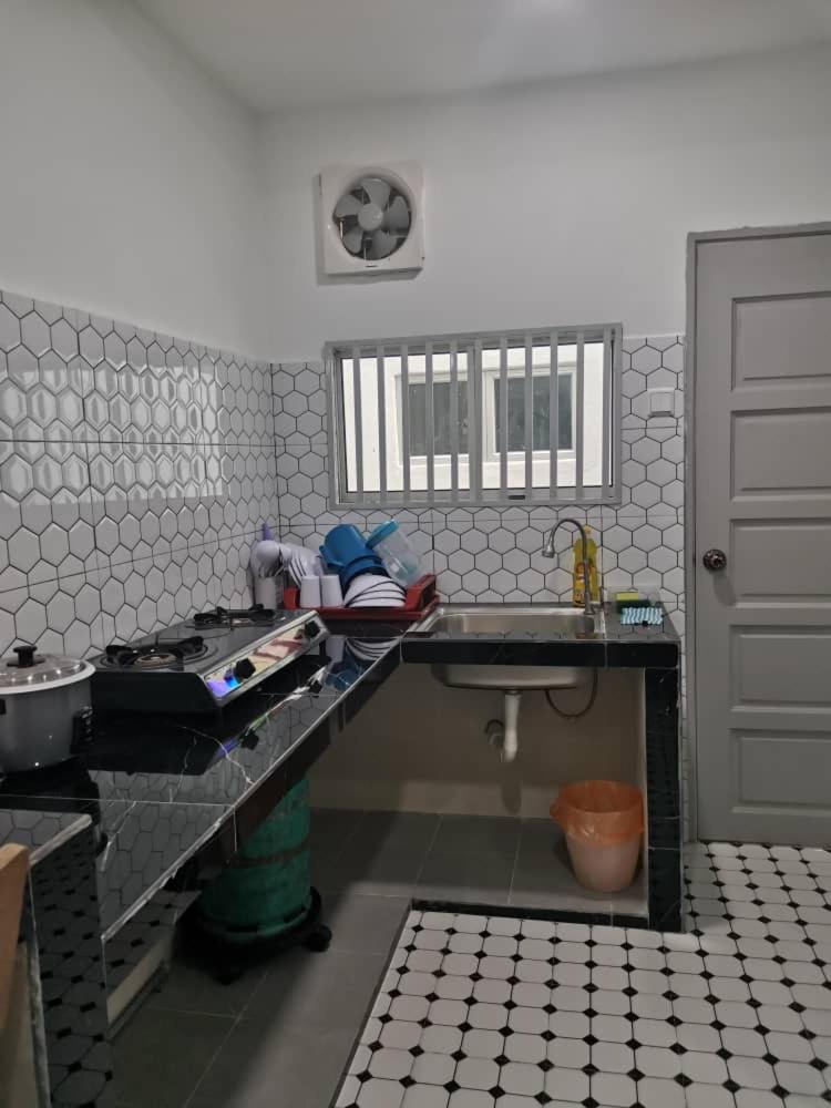 D'Parking Homestay Klia Sepang Budget Murah photo 3