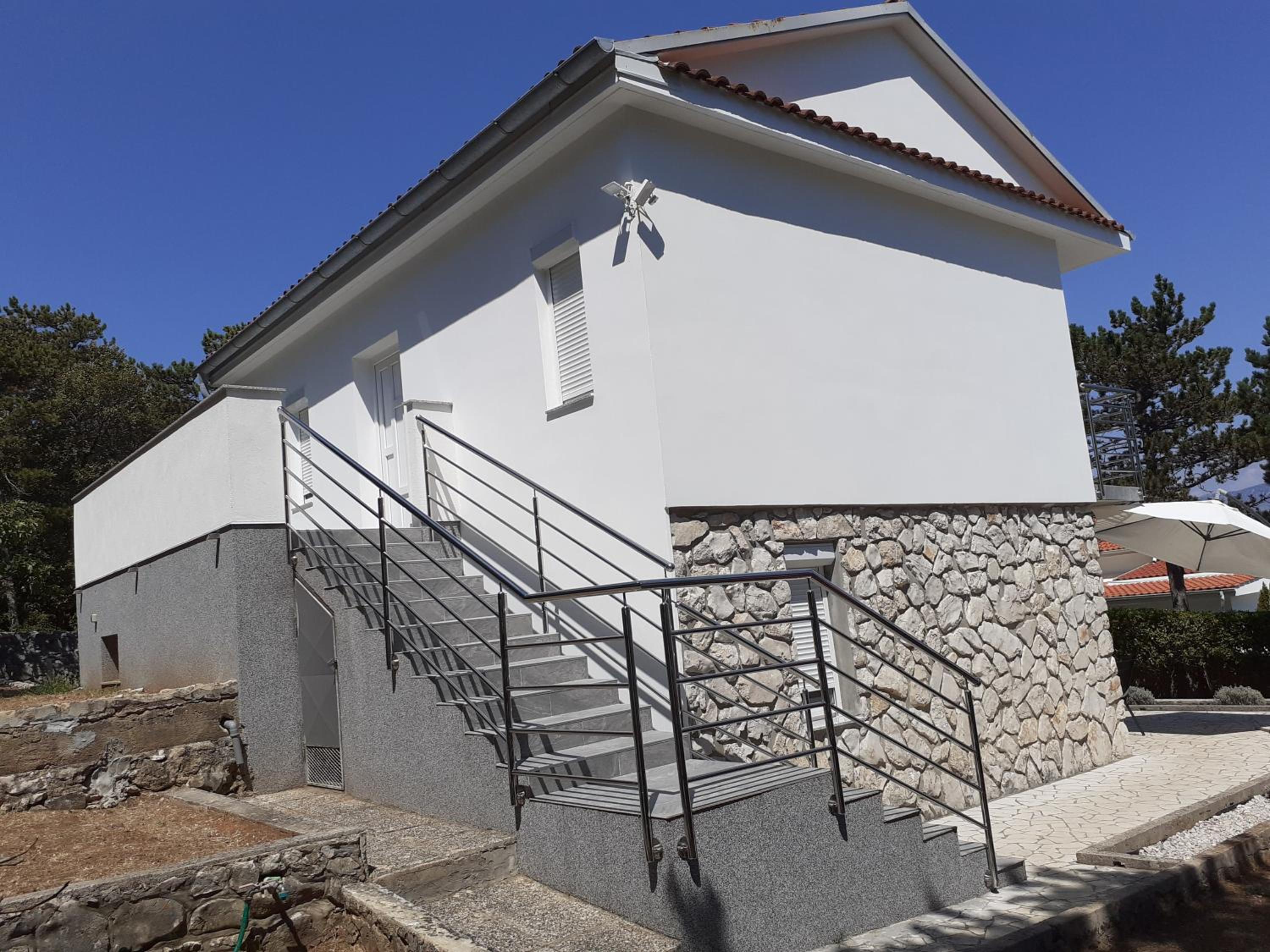 House VAL view 3