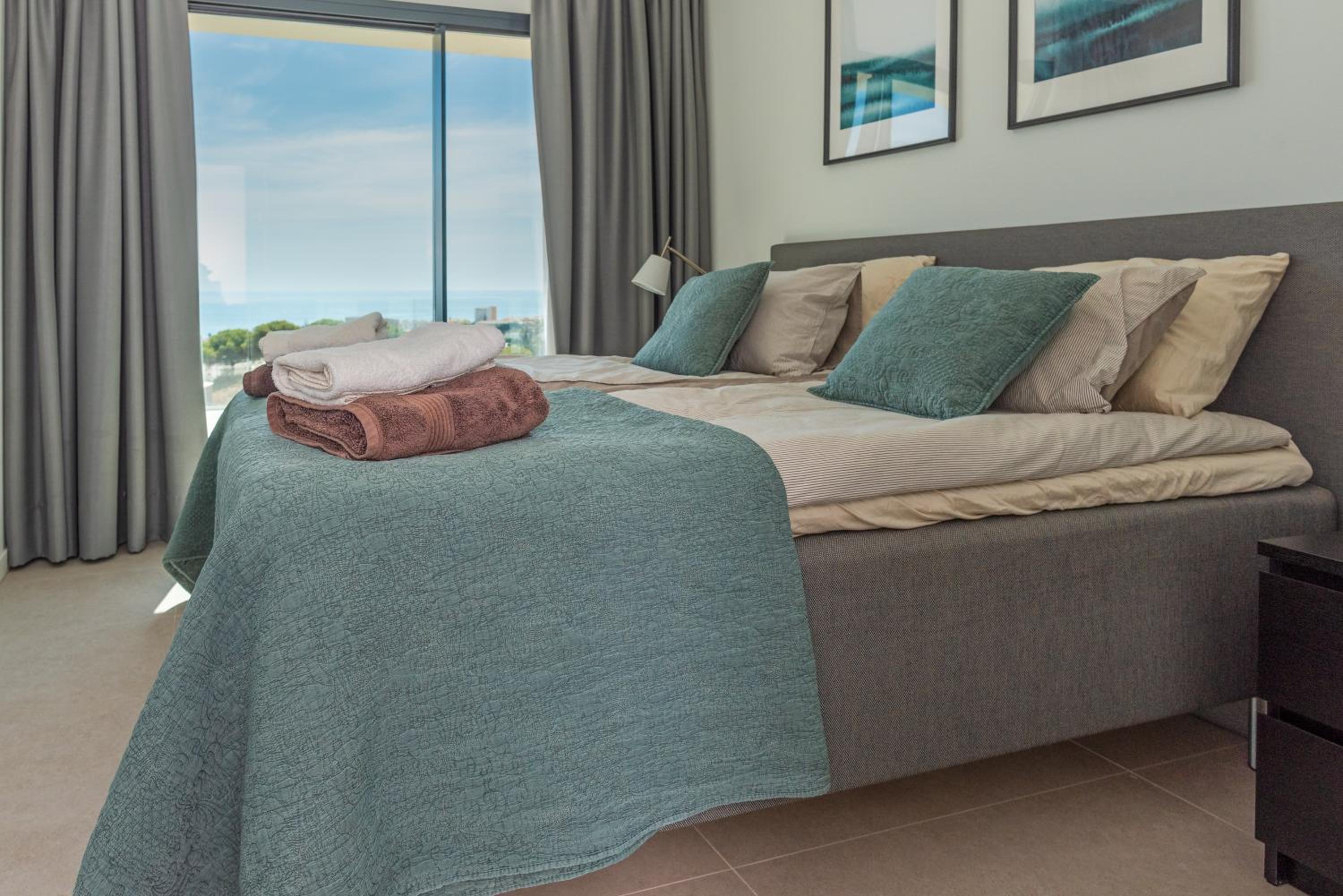 3 Bed Dream Villa with pool & panormaic sea views
