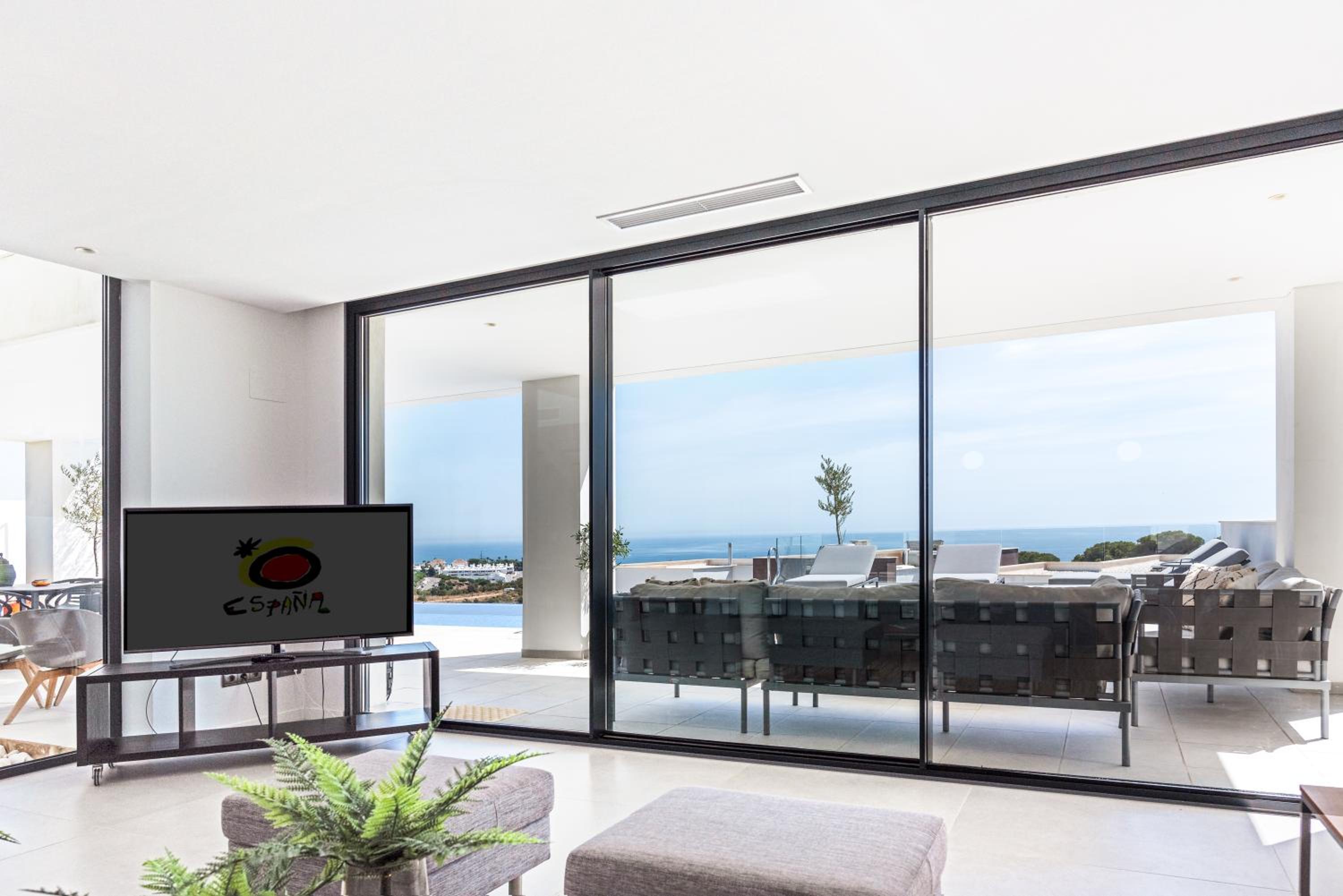 3 Bed Dream Villa with pool & panormaic sea views