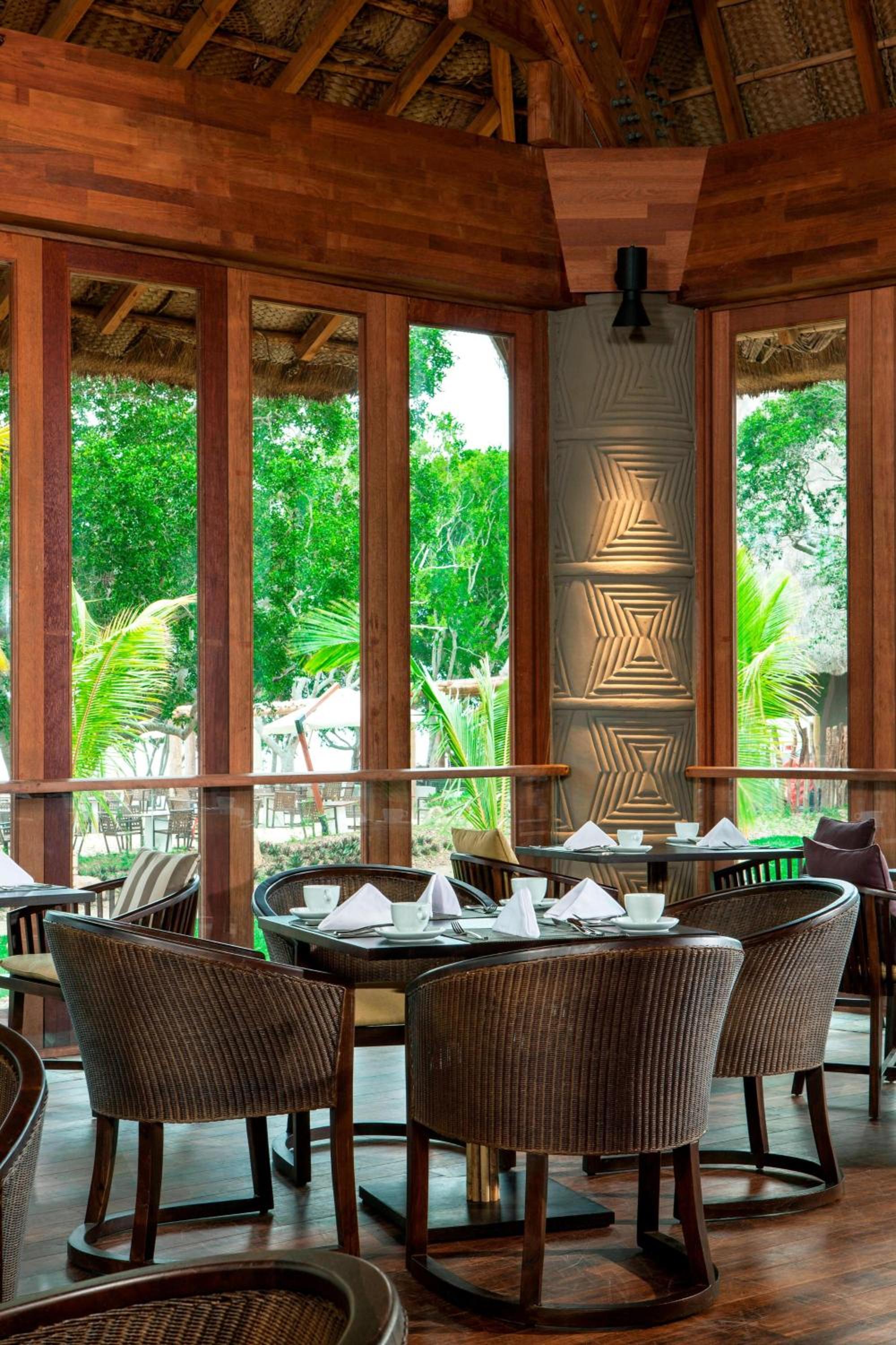 Sheraton New Caledonia Deva Spa & Golf Resort