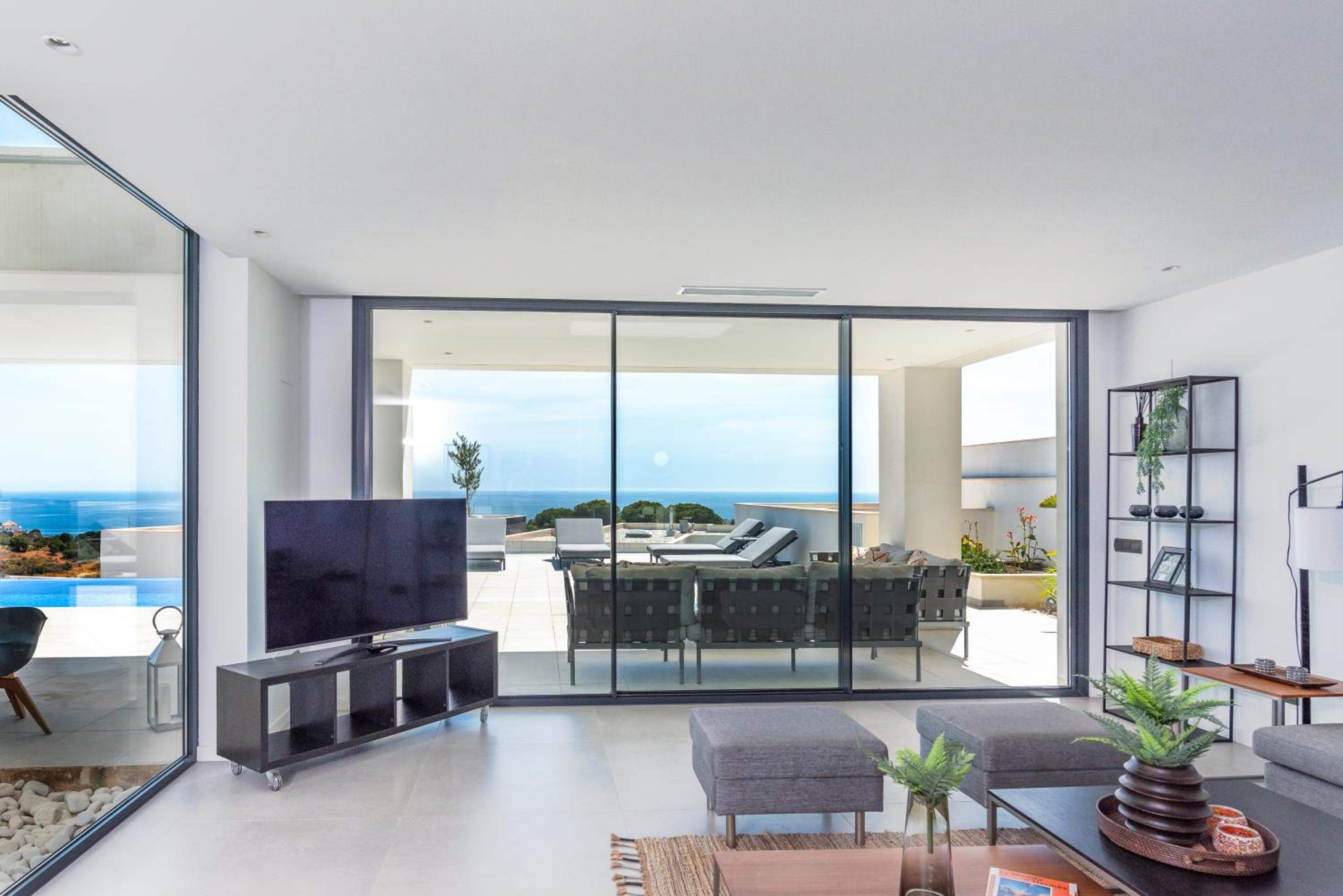 3 Bed Dream Villa with pool & panormaic sea views