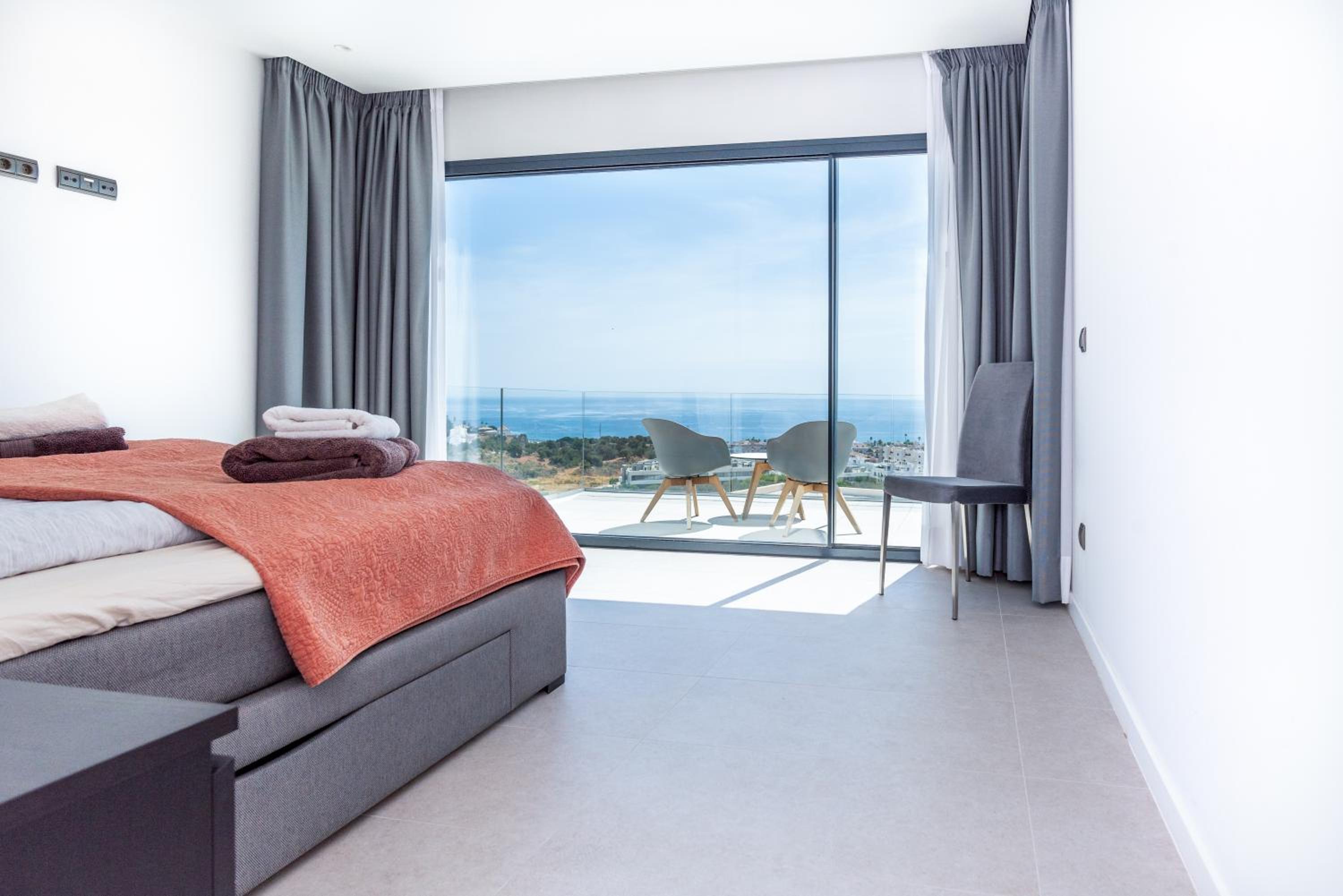 3 Bed Dream Villa with pool & panormaic sea views