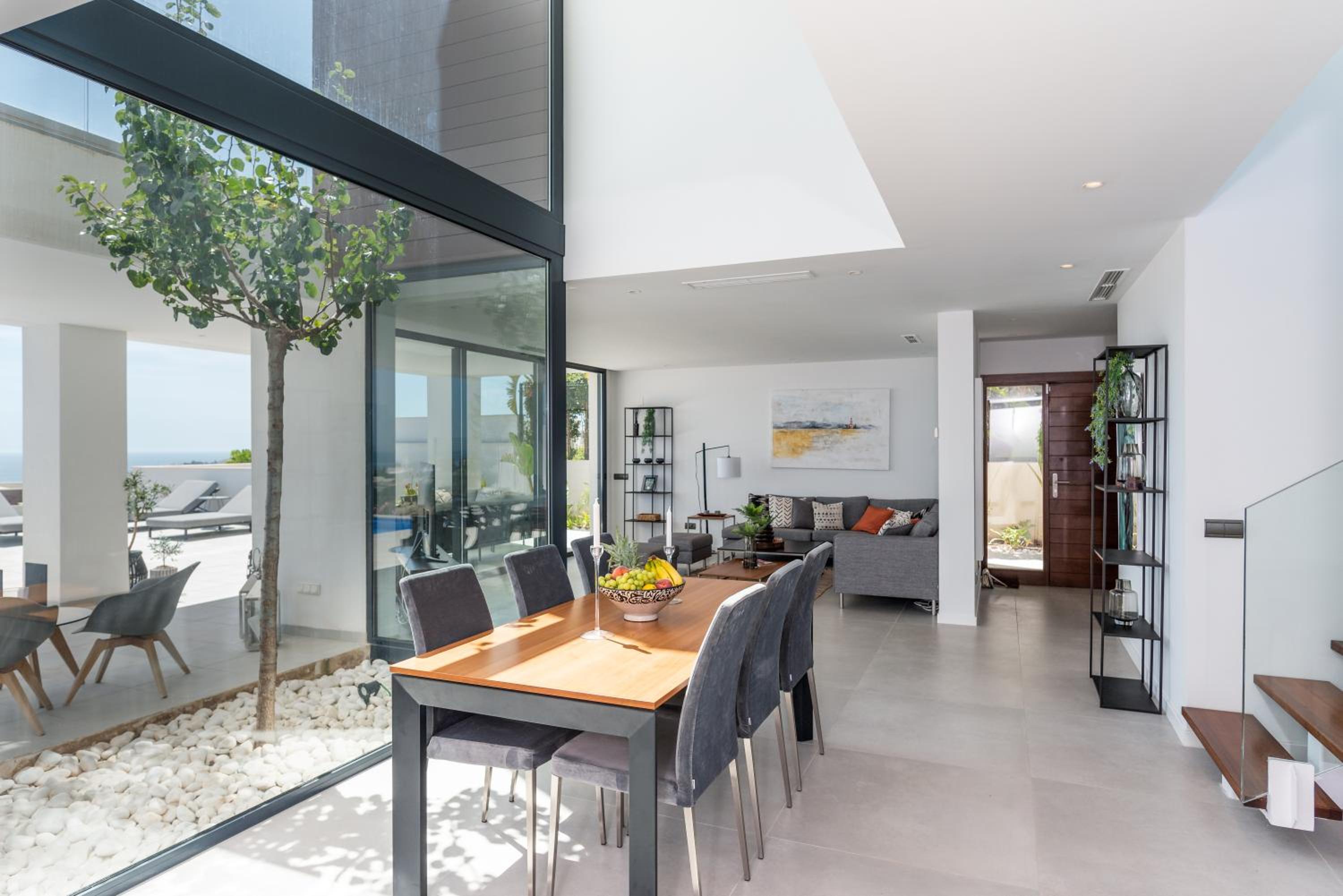 3 Bed Dream Villa with pool & panormaic sea views