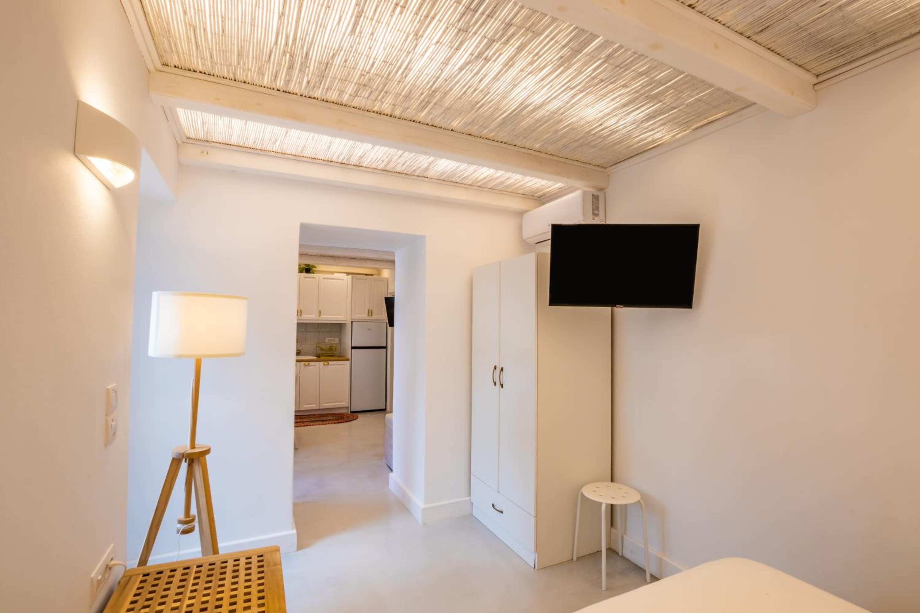 Valandou Guesthouses