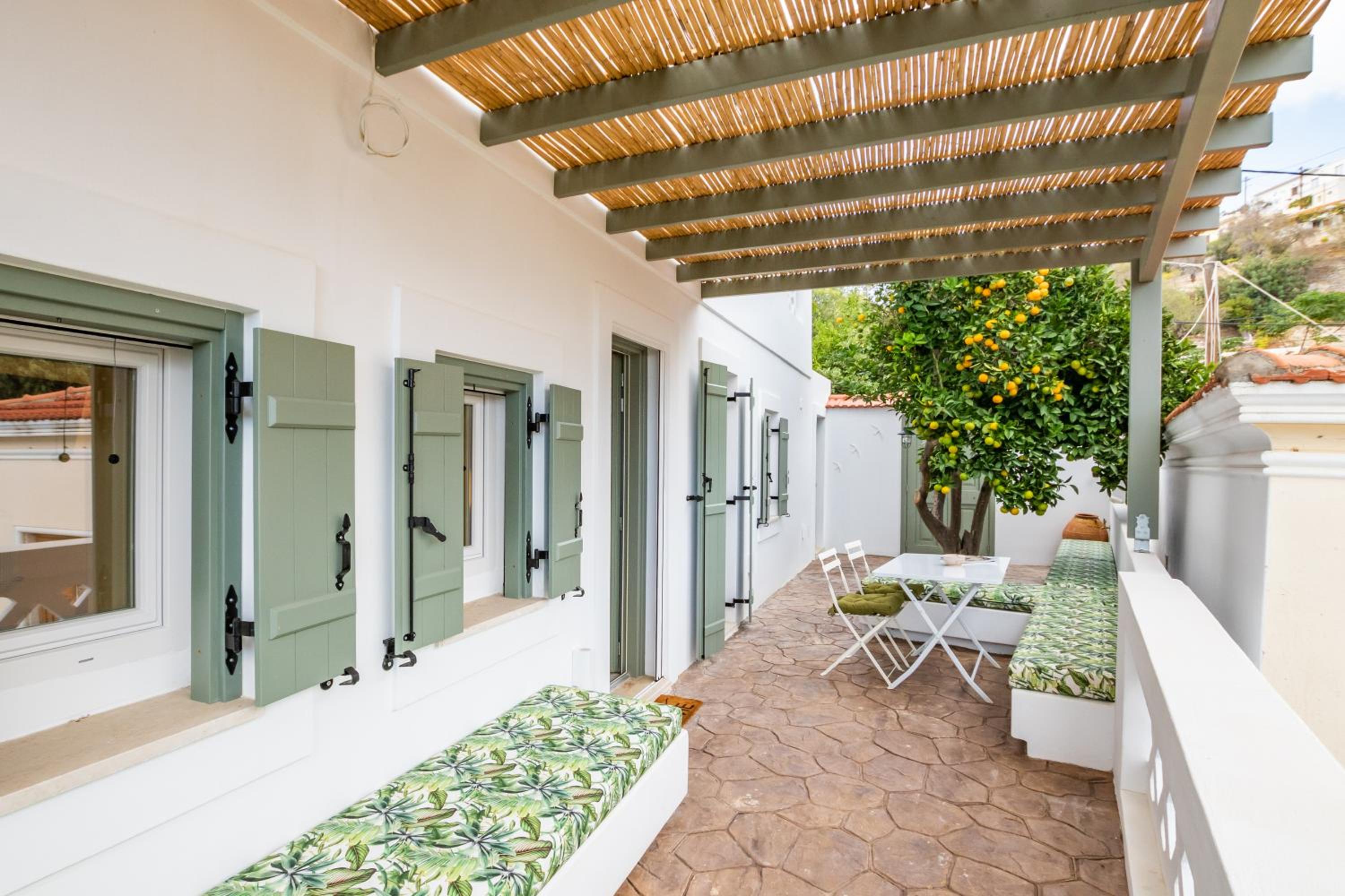 Valandou Guesthouses