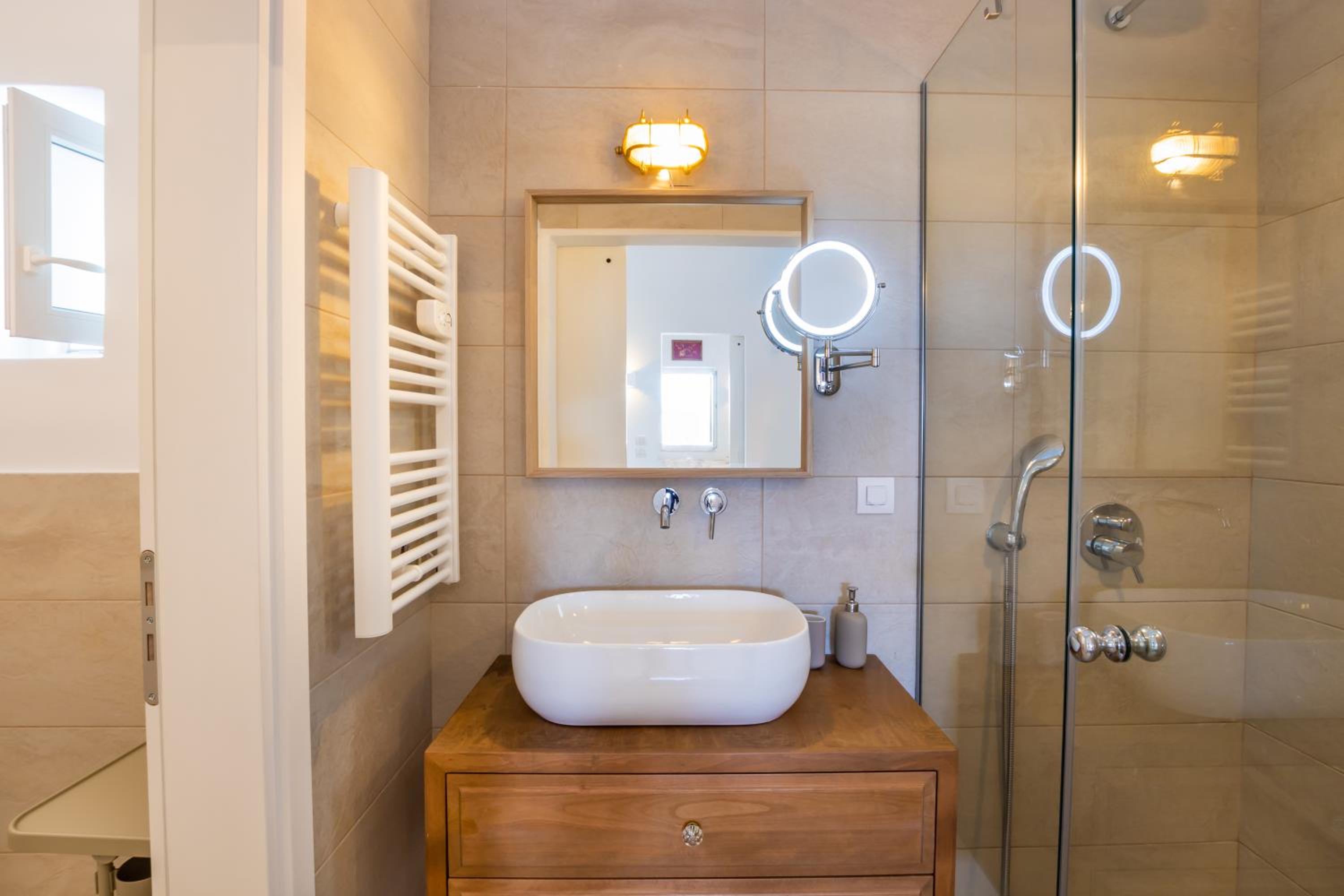 Valandou Guesthouses