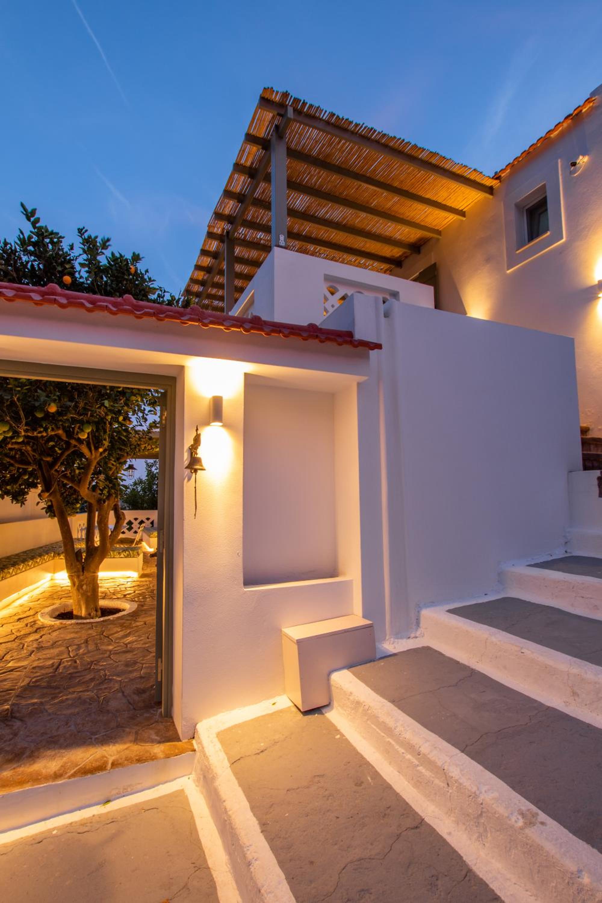 Valandou Guesthouses