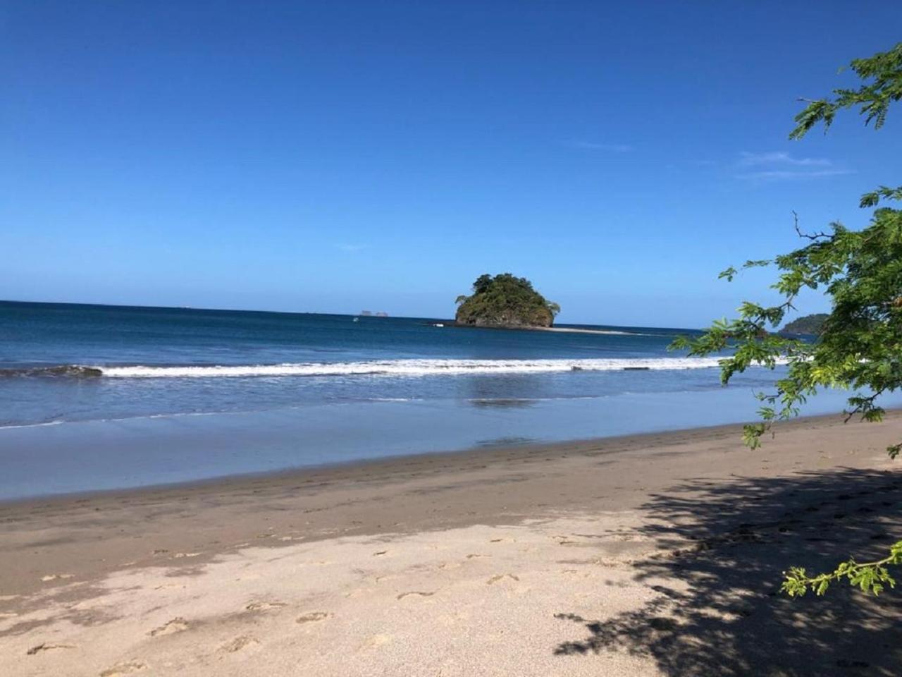 Cabinas de Lou Eco Lodge TAMARINDO