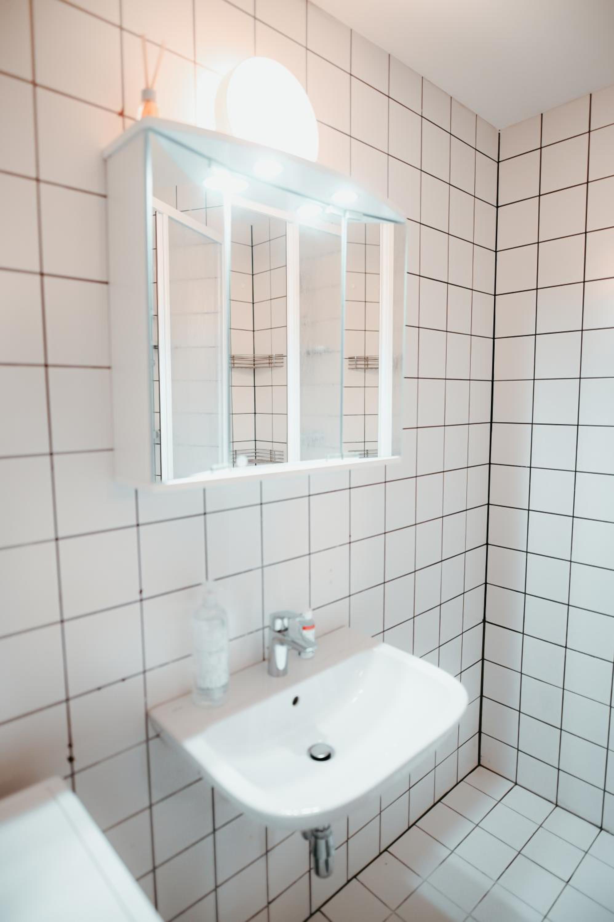 Vienna Shopping Center 12 Apartment